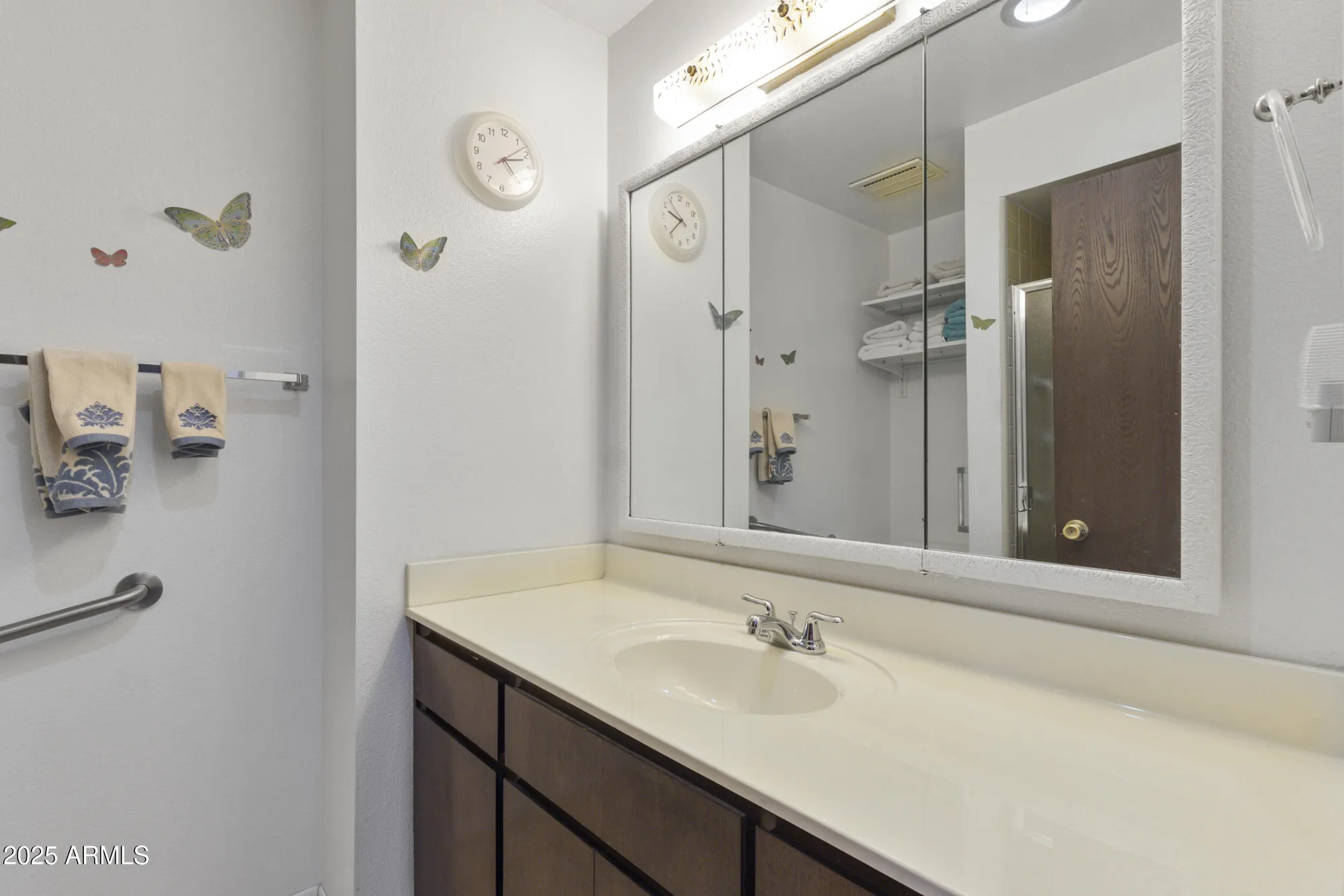 Property Slideshow image 17 of 34 | 5142 e edgewood cir, Mesa, AZ, 85206