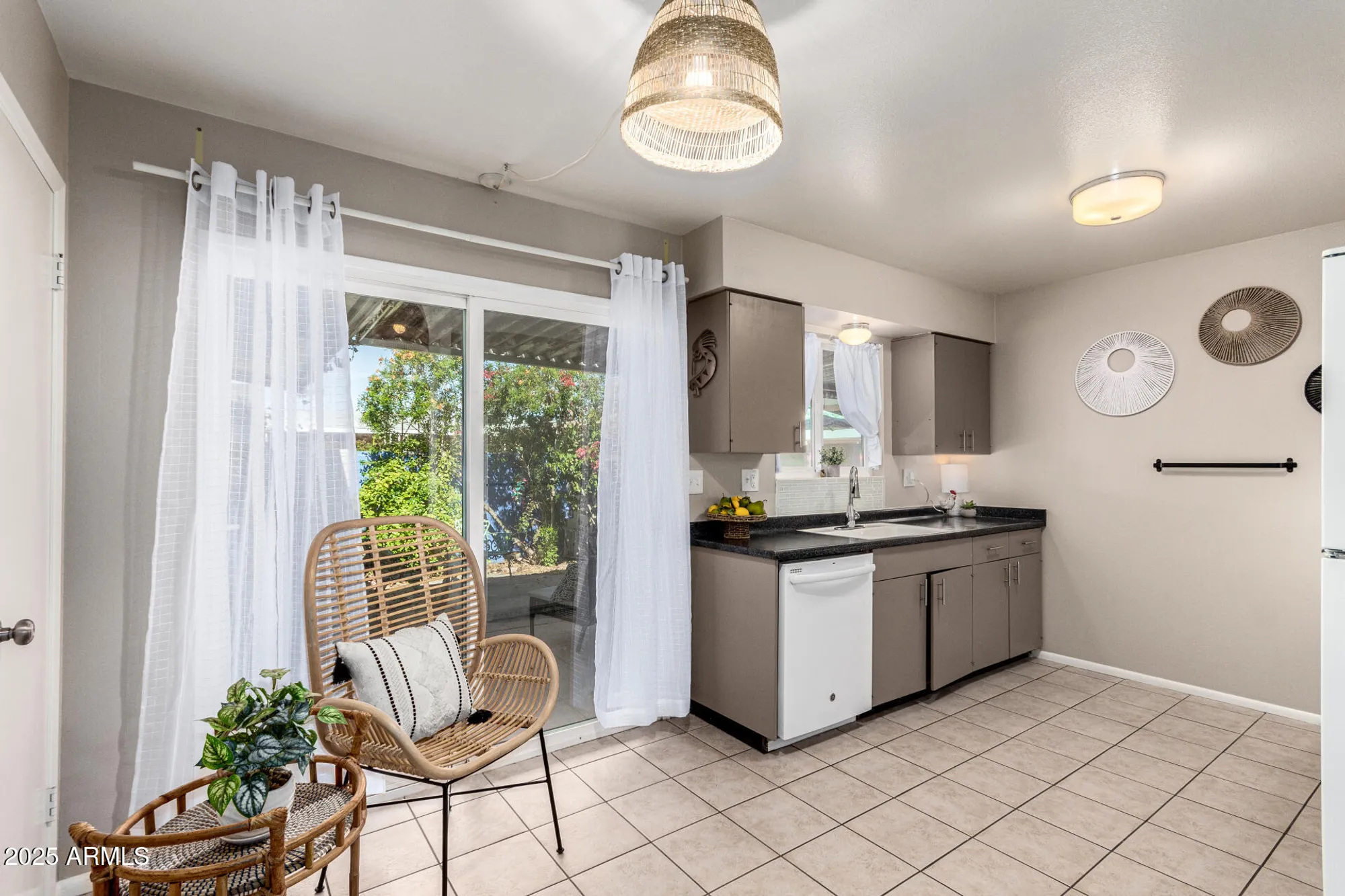 Property Slideshow image 6 of 19 | 10547 w coggins dr, Sun City, AZ, 85351