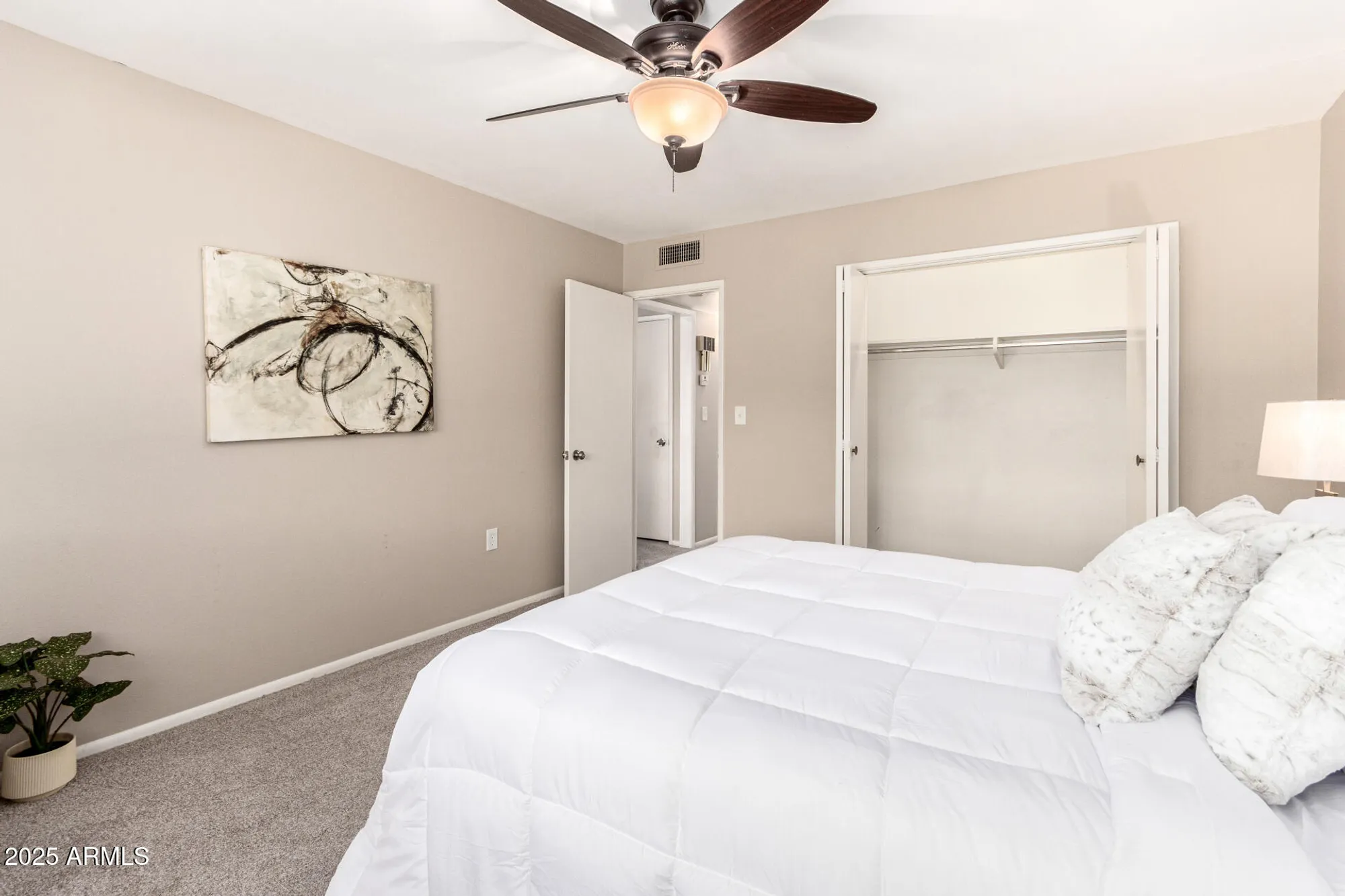 Property Slideshow image 7 of 19 | 10547 w coggins dr, Sun City, AZ, 85351