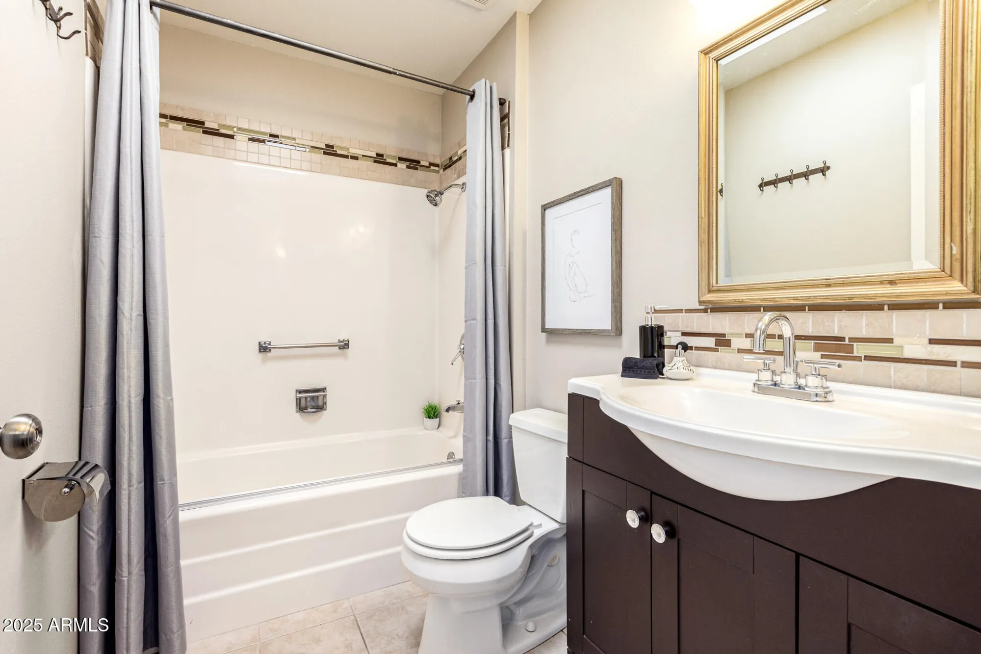 Property Slideshow image 13 of 19 | 10547 w coggins dr, Sun City, AZ, 85351