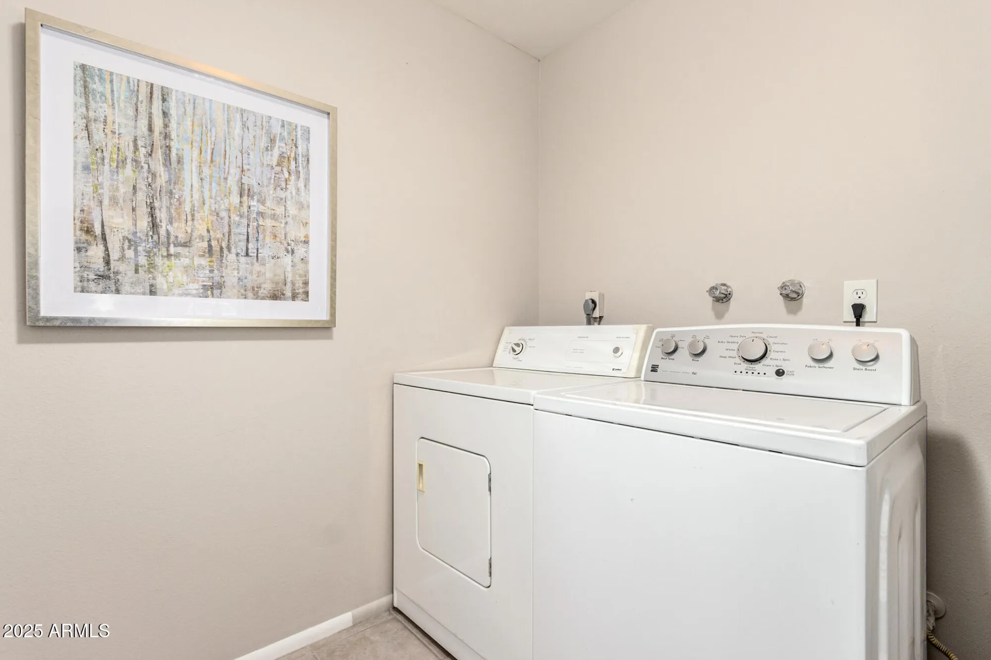 Property Slideshow image 14 of 19 | 10547 w coggins dr, Sun City, AZ, 85351