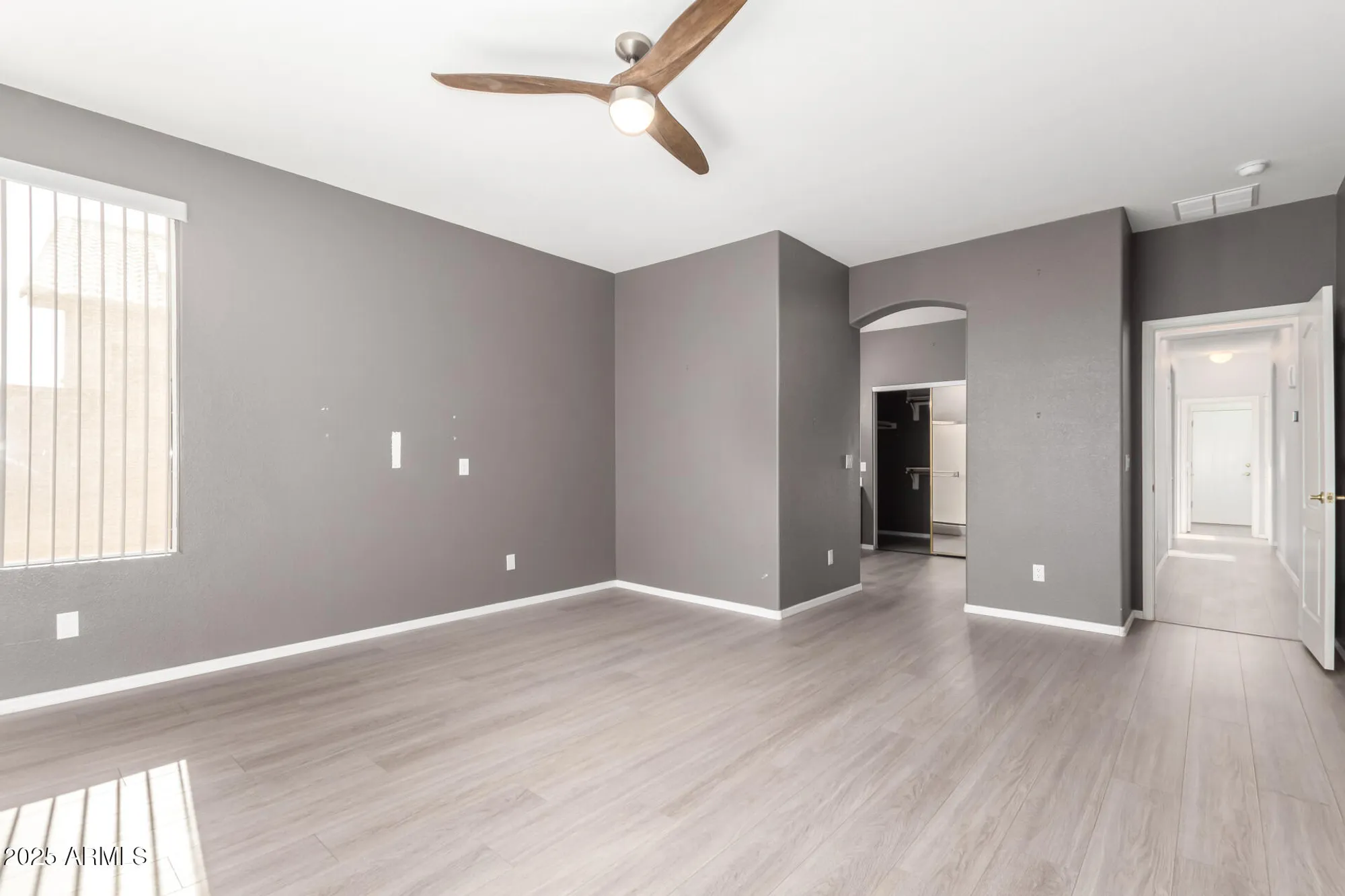 Property Slideshow image 19 of 36 | 11029 w oraibi dr, Peoria, AZ, 85373