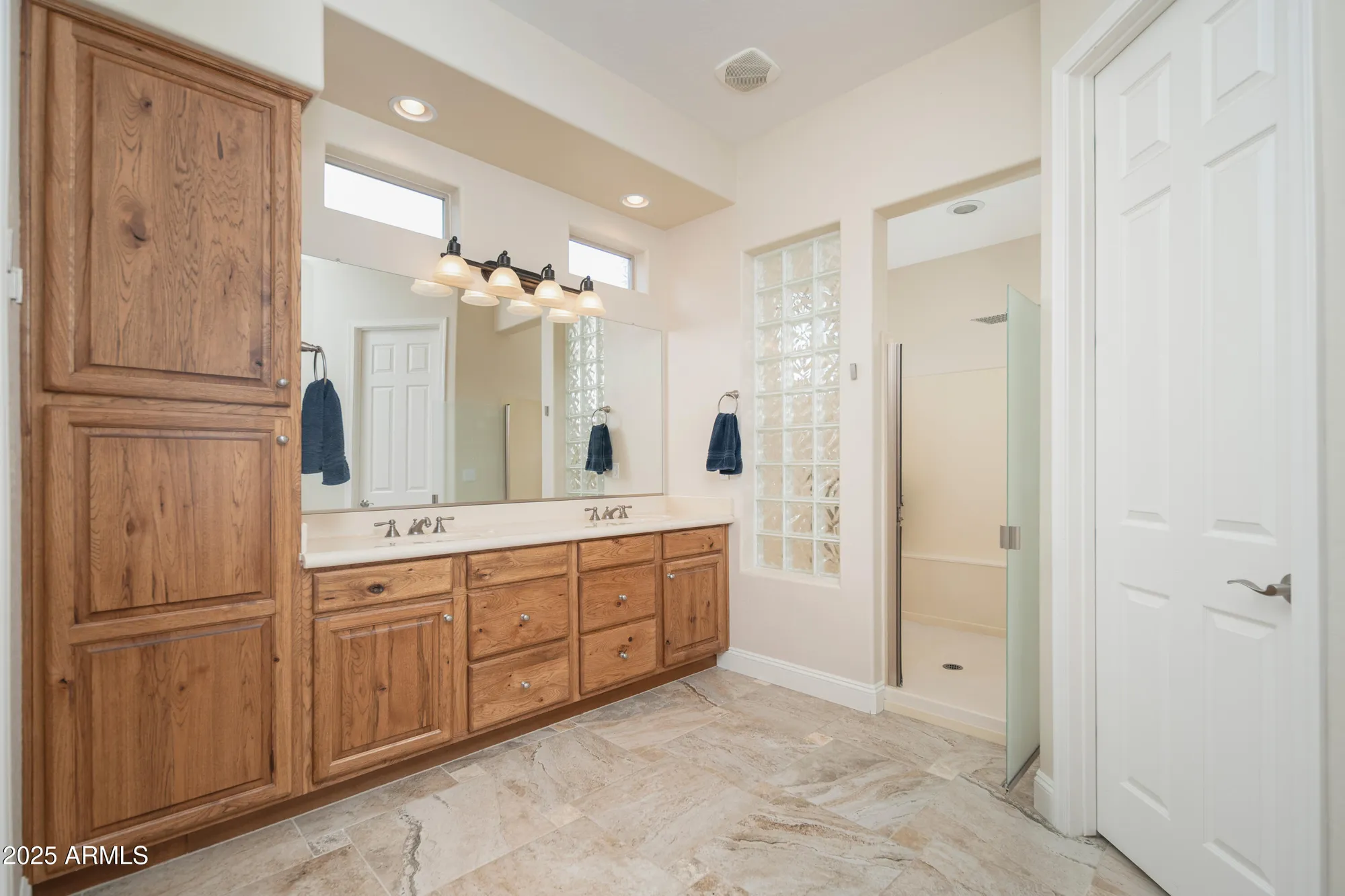 Property Slideshow image 20 of 55 | 27196 n 129th dr, Peoria, AZ, 85383