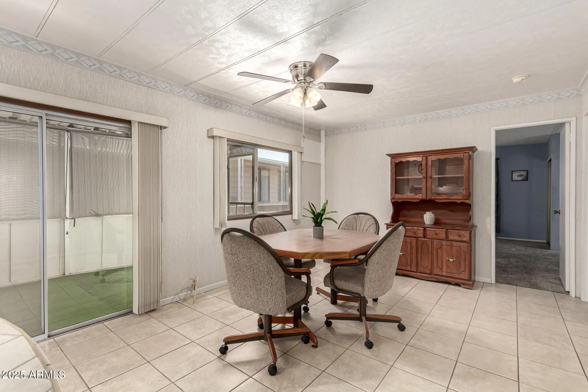 Property Slideshow image 11 of 36 | 5221 e mills ct, Mesa, AZ, 85215