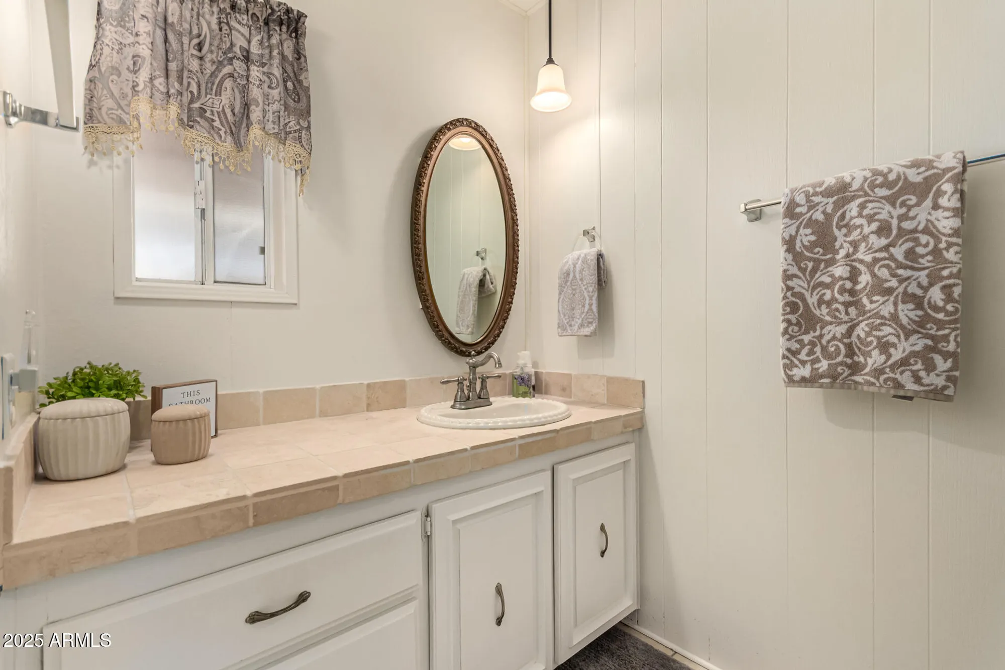 Property Slideshow image 19 of 36 | 5221 e mills ct, Mesa, AZ, 85215