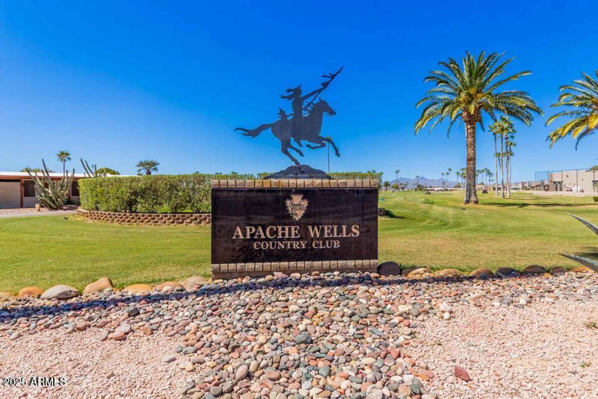 Property Slideshow image 30 of 36 | 5221 e mills ct, Mesa, AZ, 85215