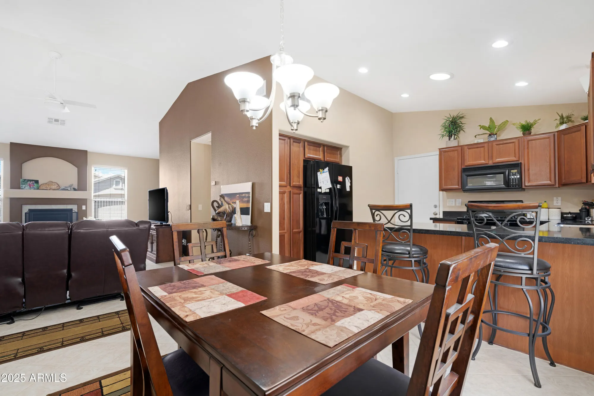 Property Slideshow image 13 of 35 | 18163 w addie ln, Surprise, AZ, 85374