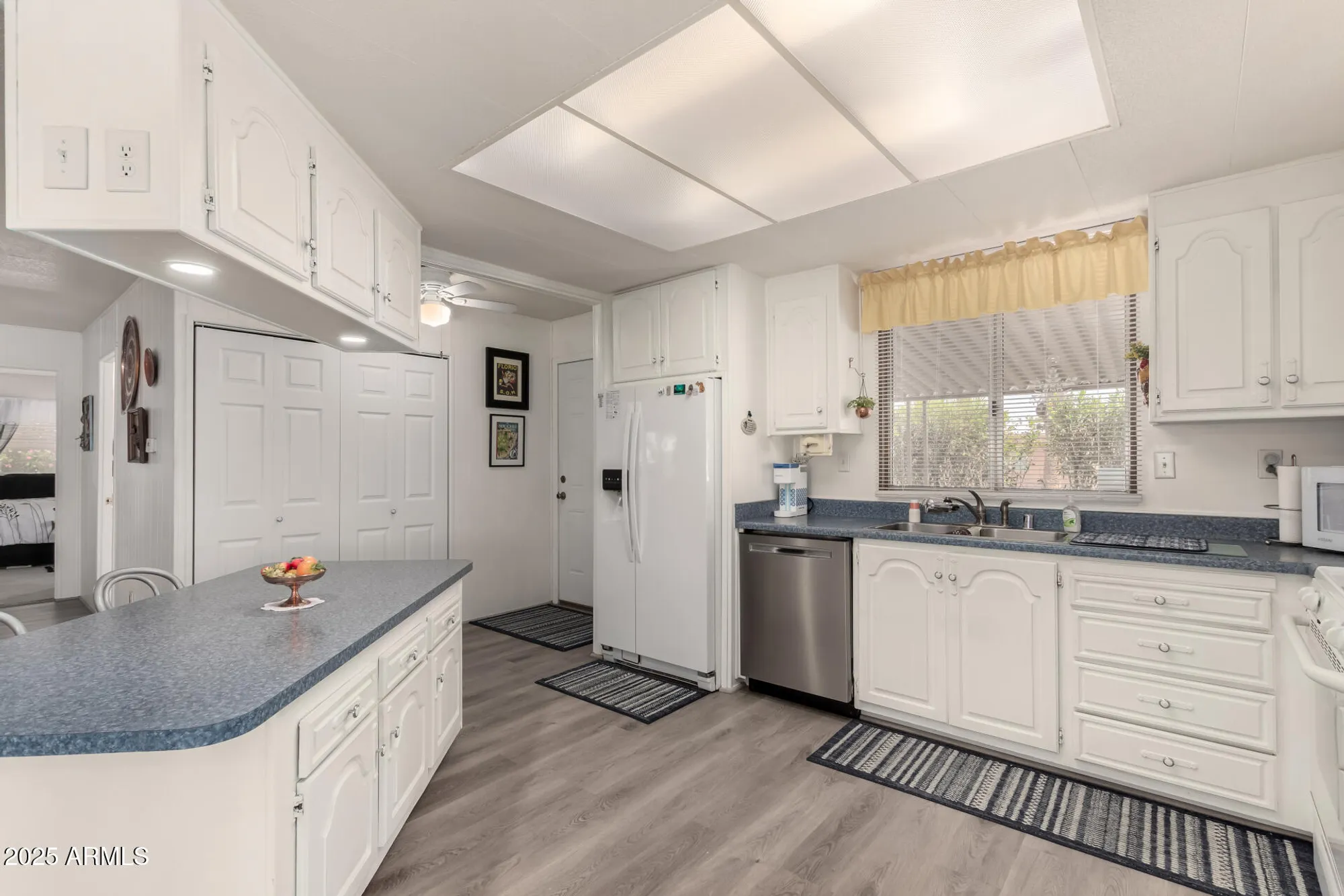 Property Slideshow image 11 of 59 | 9254 e cactus ln, Sun Lakes, AZ, 85248