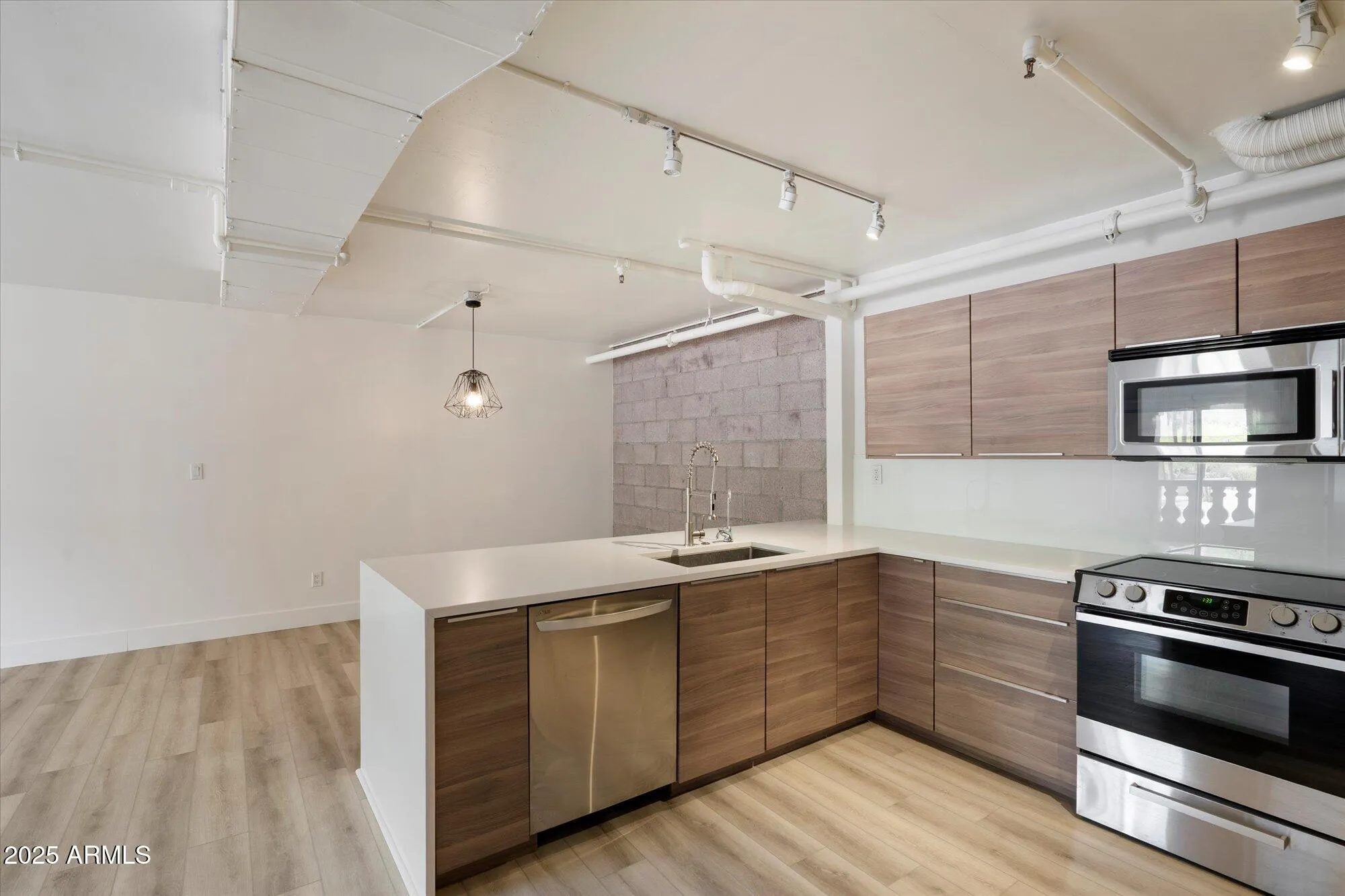 Property Slideshow image 10 of 29 | 7840 e camelback rd unit 111, Scottsdale, AZ, 85251