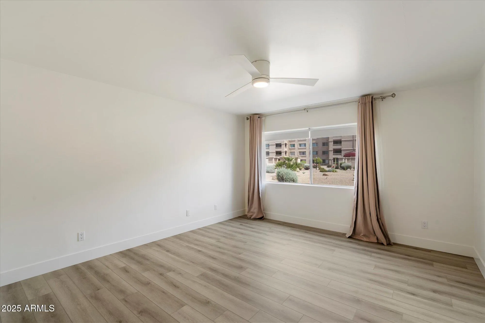 Property Slideshow image 16 of 29 | 7840 e camelback rd unit 111, Scottsdale, AZ, 85251