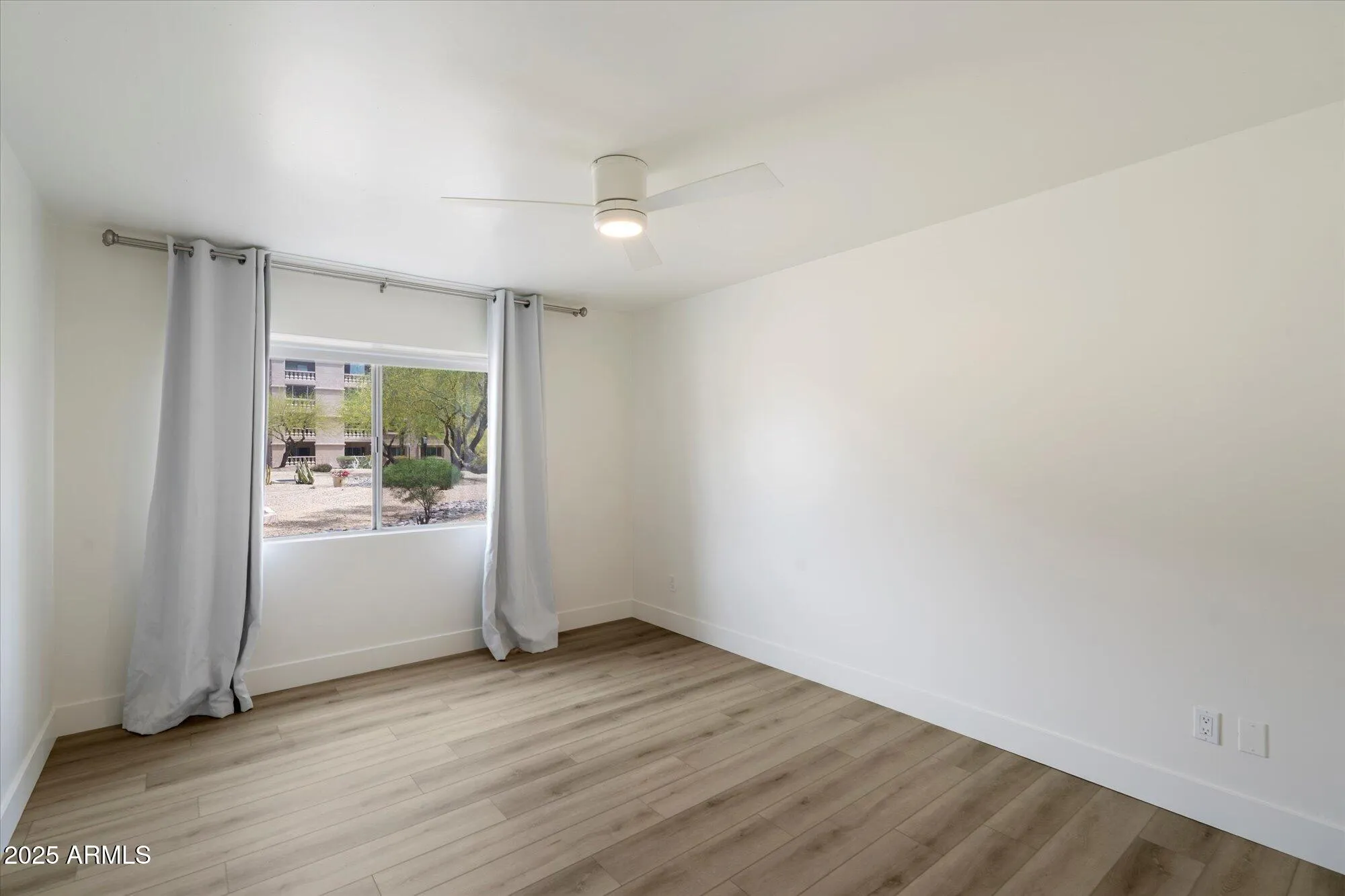 Property Slideshow image 17 of 29 | 7840 e camelback rd unit 111, Scottsdale, AZ, 85251