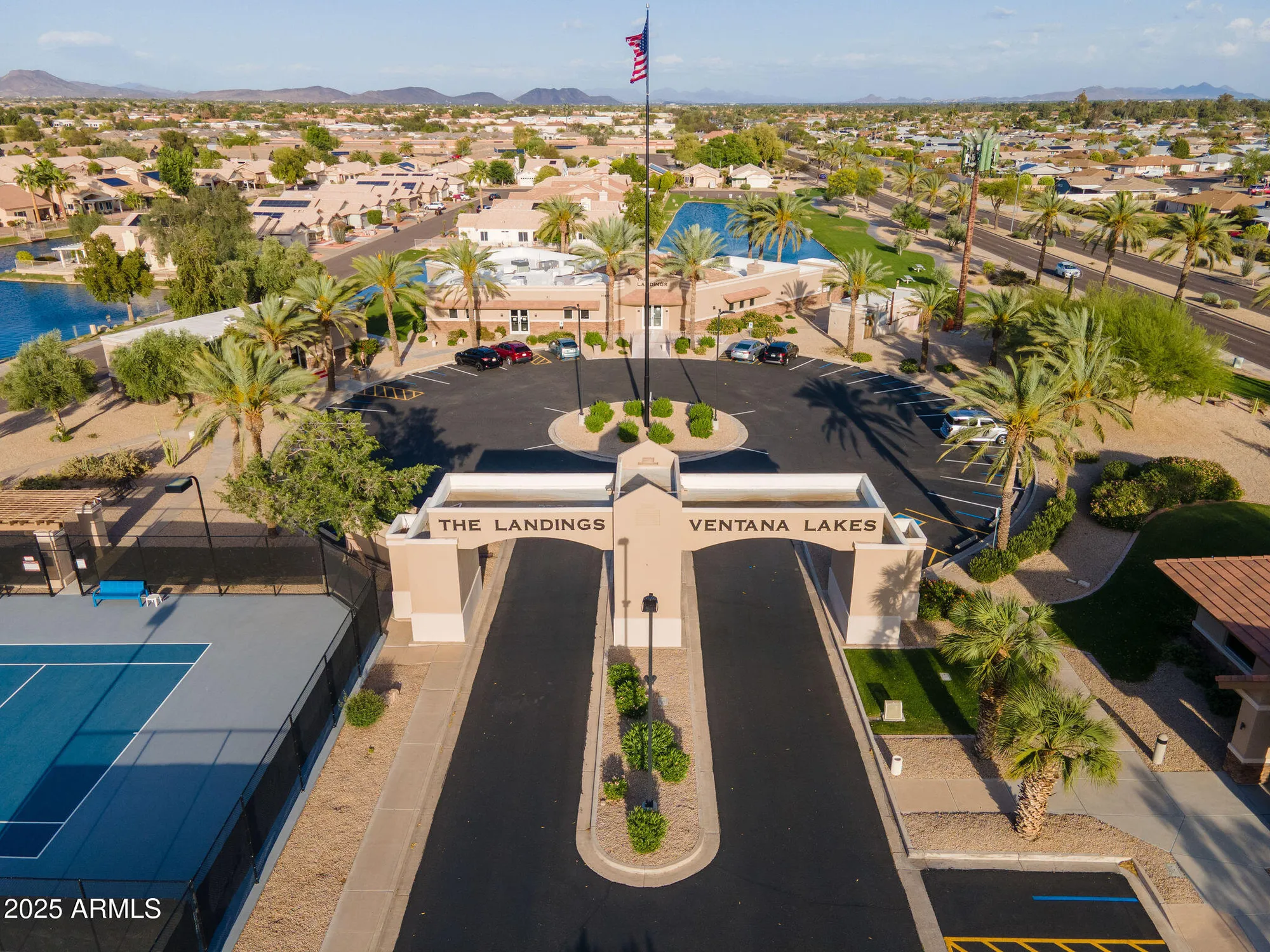 Property Slideshow image 20 of 27 | 10344 w burnett rd, Peoria, AZ, 85382