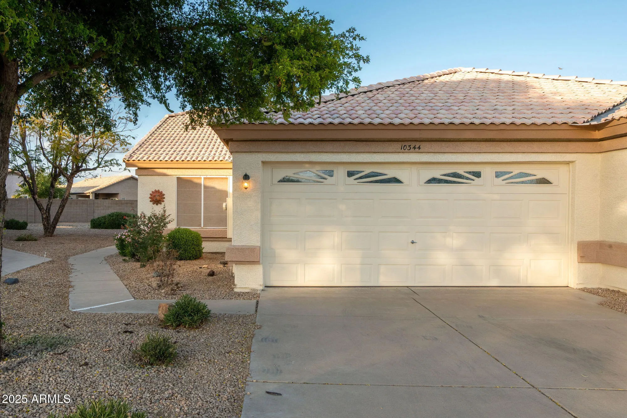 Property Slideshow image 1 of 27 | 10344 w burnett rd, Peoria, AZ, 85382