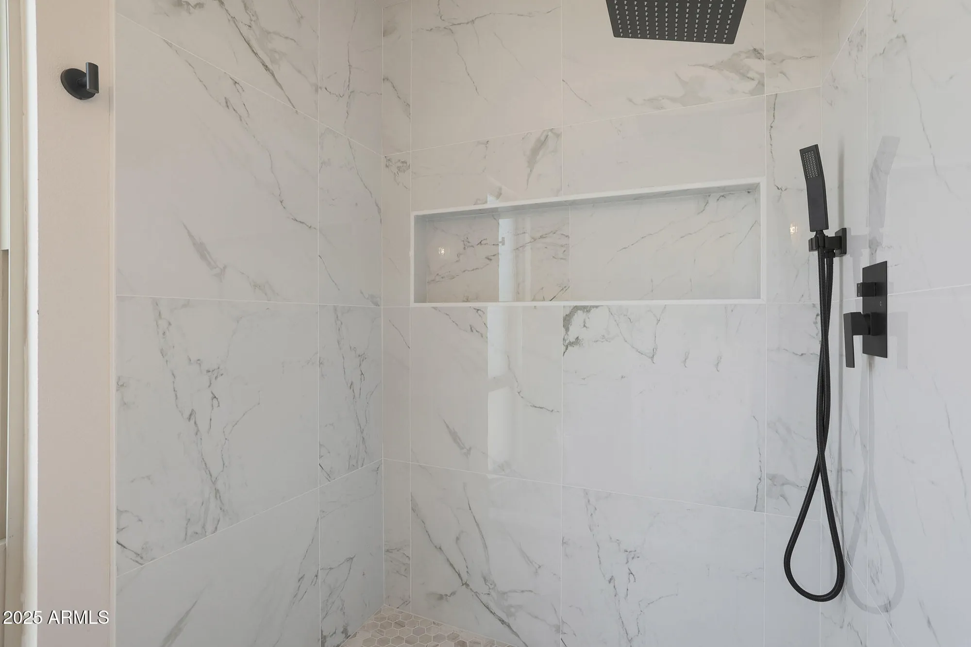 Property Slideshow image 28 of 42 | 16801 n pine valley dr, Sun City, AZ, 85351