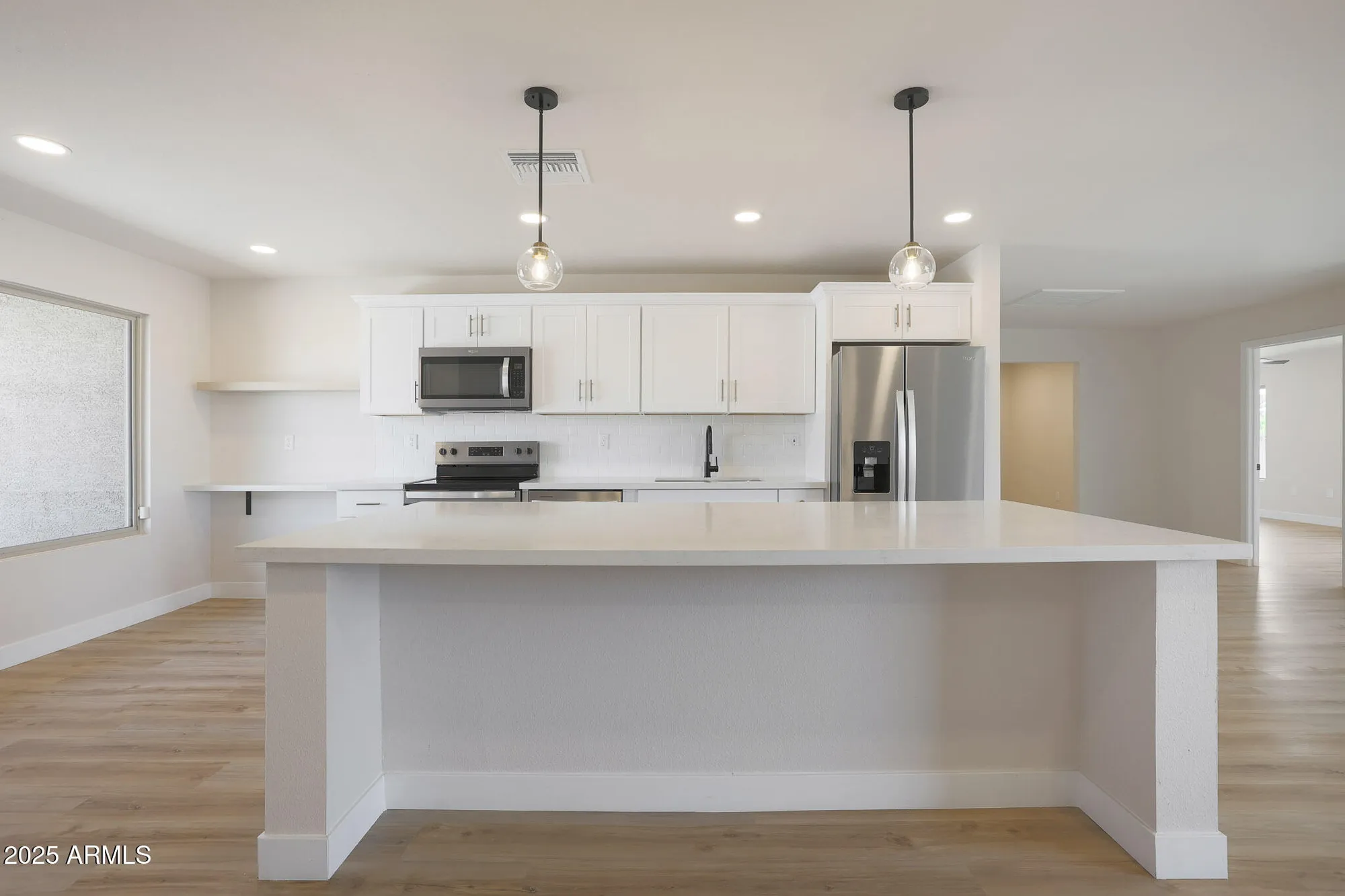 Property Slideshow image 9 of 42 | 16801 n pine valley dr, Sun City, AZ, 85351