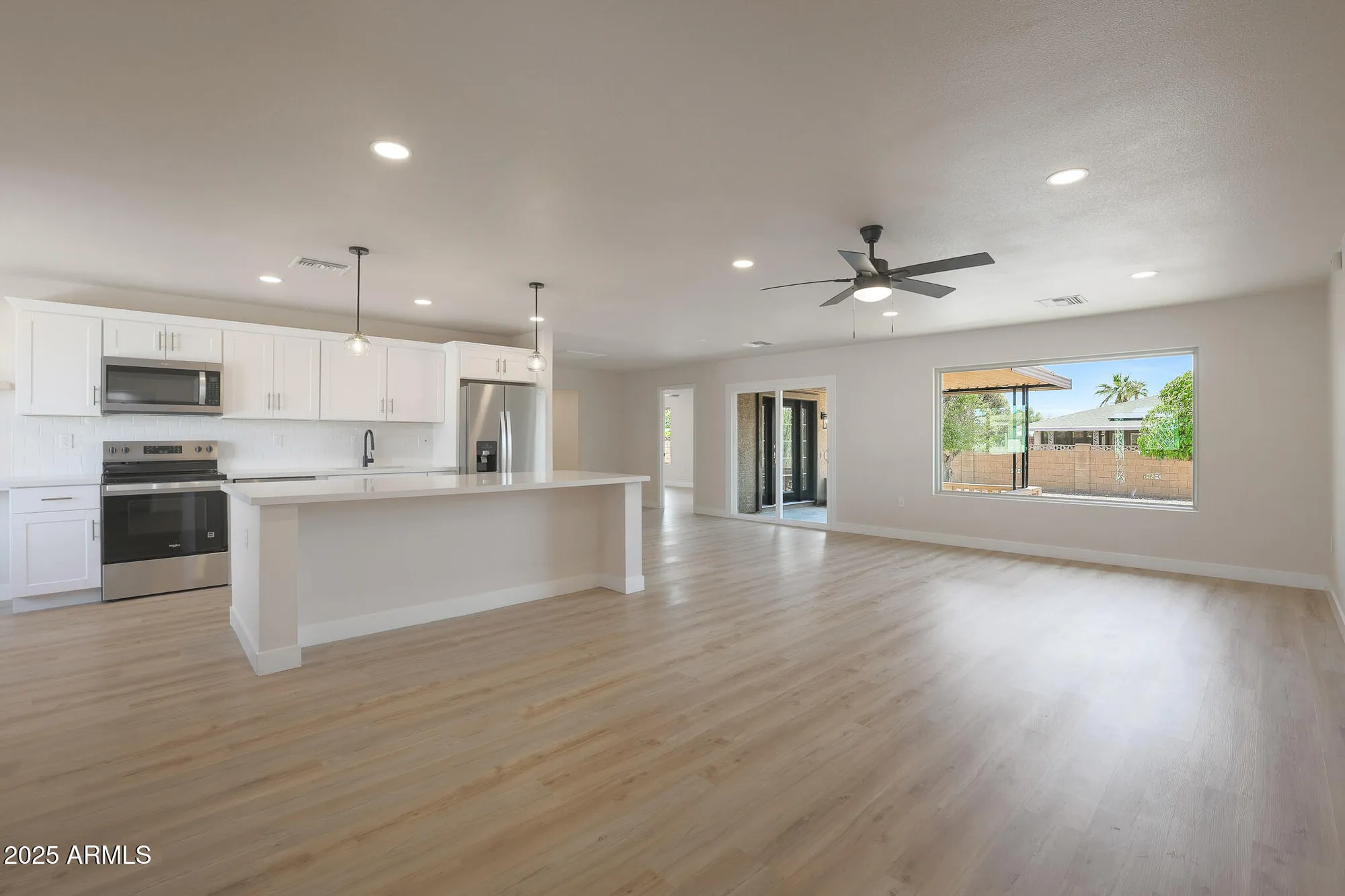 Property Slideshow image 4 of 42 | 16801 n pine valley dr, Sun City, AZ, 85351