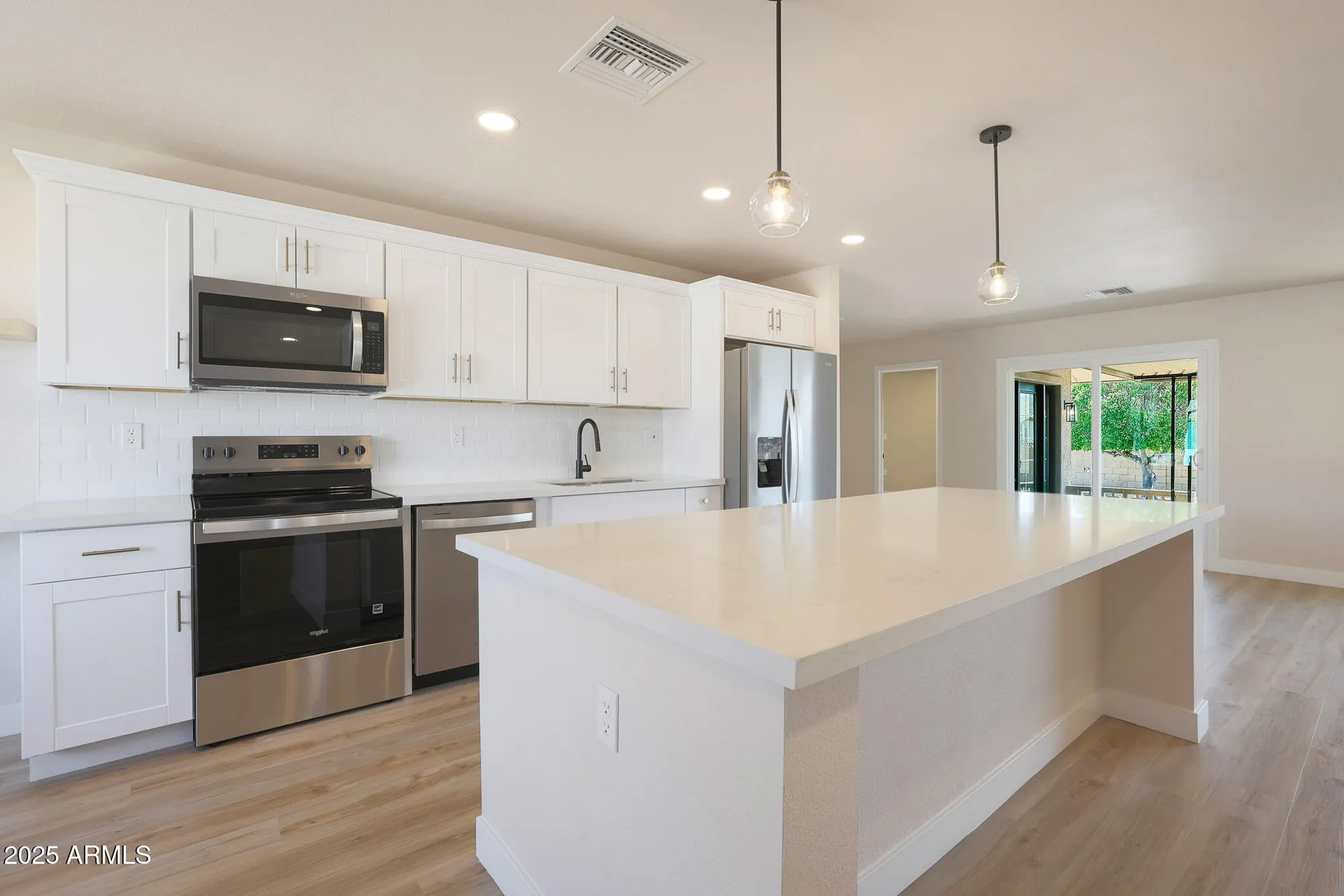 Property Slideshow image 6 of 42 | 16801 n pine valley dr, Sun City, AZ, 85351