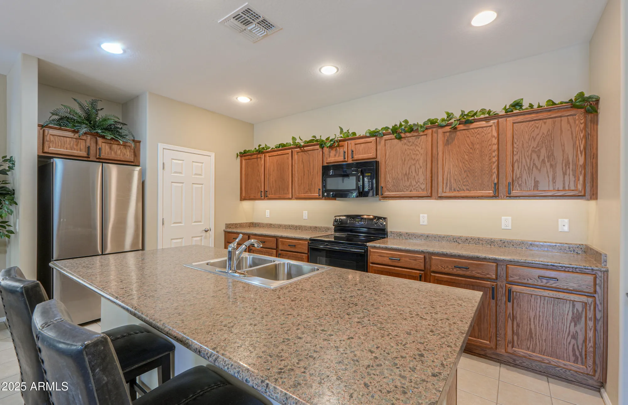Property Slideshow image 2 of 25 | 4975 w gulch dr, Eloy, AZ, 85131