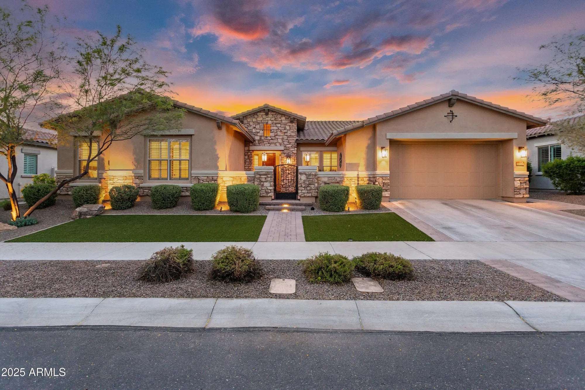 Property Slideshow image 1 of 77 | 5094 n 205th gln, Buckeye, AZ, 85396
