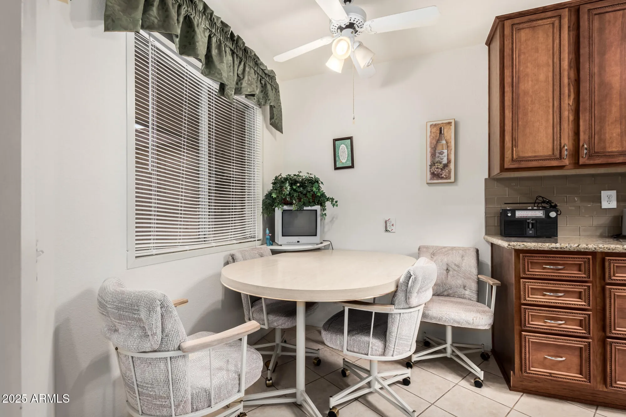 Property Slideshow image 15 of 33 | 10855 w buccaneer dr, Sun City, AZ, 85351