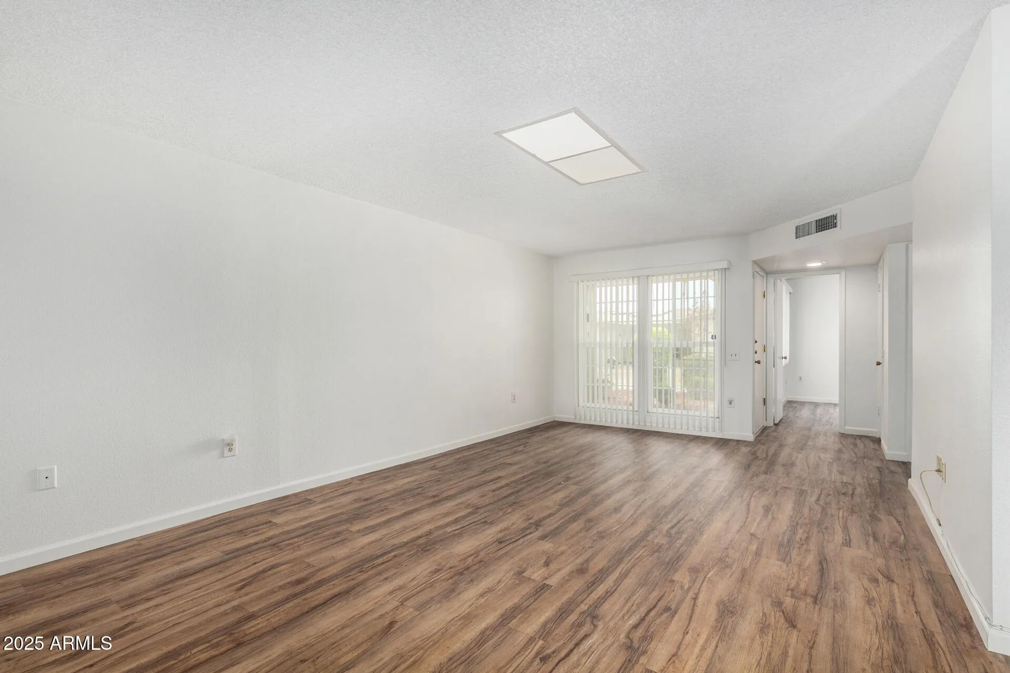 Property Slideshow image 8 of 24 | 10815 w santa fe dr, Sun City, AZ, 85351