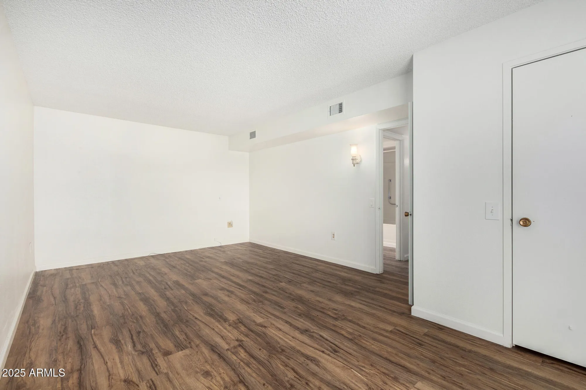 Property Slideshow image 15 of 24 | 10815 w santa fe dr, Sun City, AZ, 85351