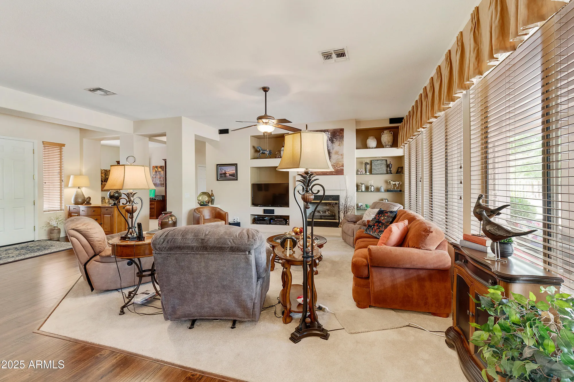 Property Slideshow image 8 of 49 | 5041 s barley ct, Gilbert, AZ, 85298