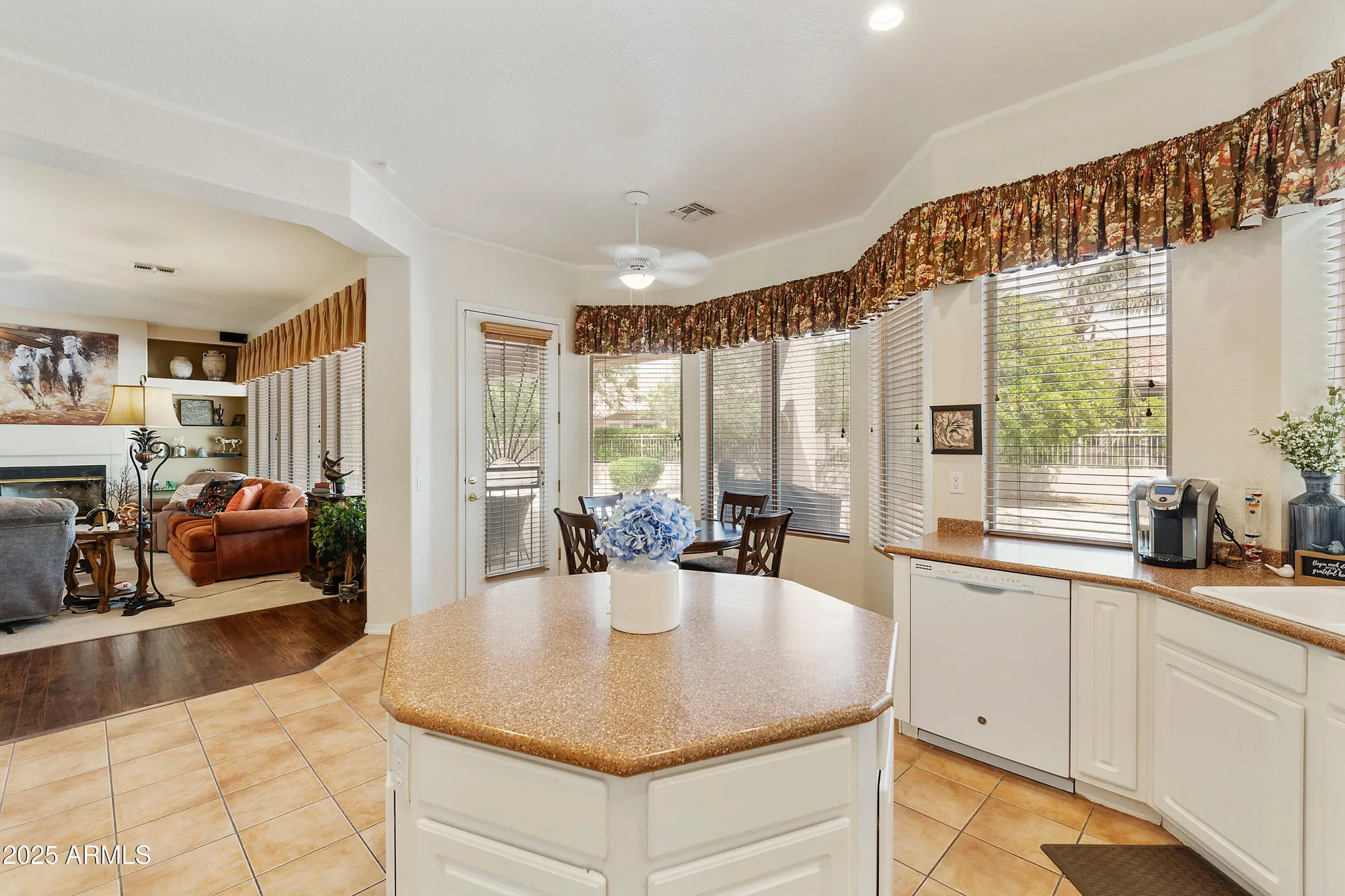 Property Slideshow image 16 of 49 | 5041 s barley ct, Gilbert, AZ, 85298