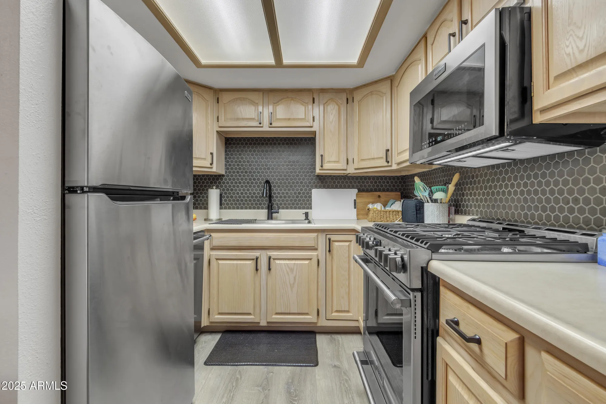 Property Slideshow image 10 of 20 | 312 e lancaster ct, Florence, AZ, 85132