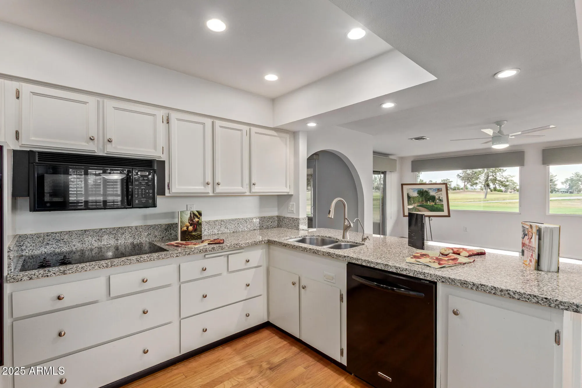 Property Slideshow image 5 of 23 | 18211 n conestoga dr, Sun City, AZ, 85373