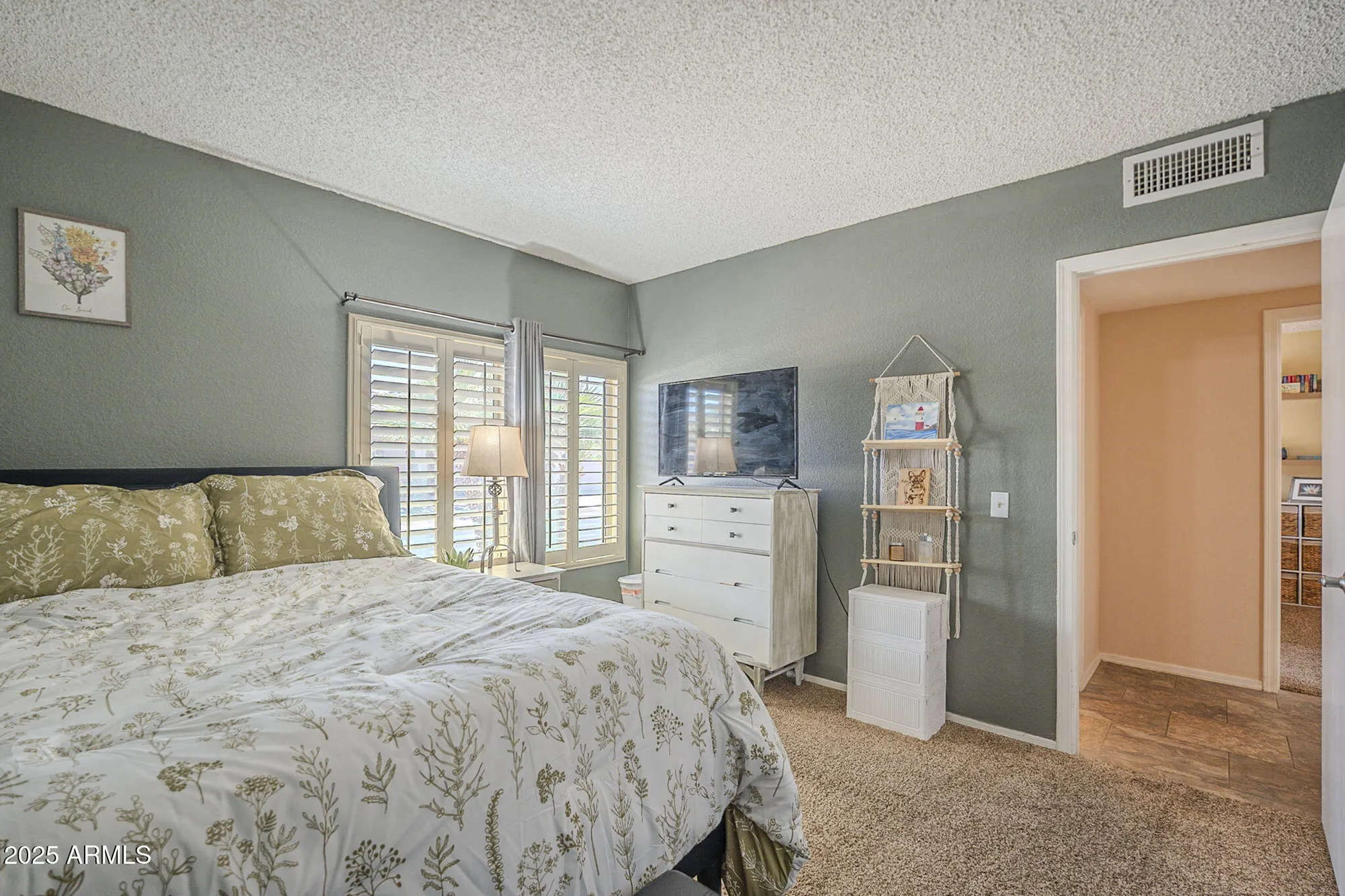 Property Slideshow image 26 of 40 | 1562 e gleneagle dr, Chandler, AZ, 85249