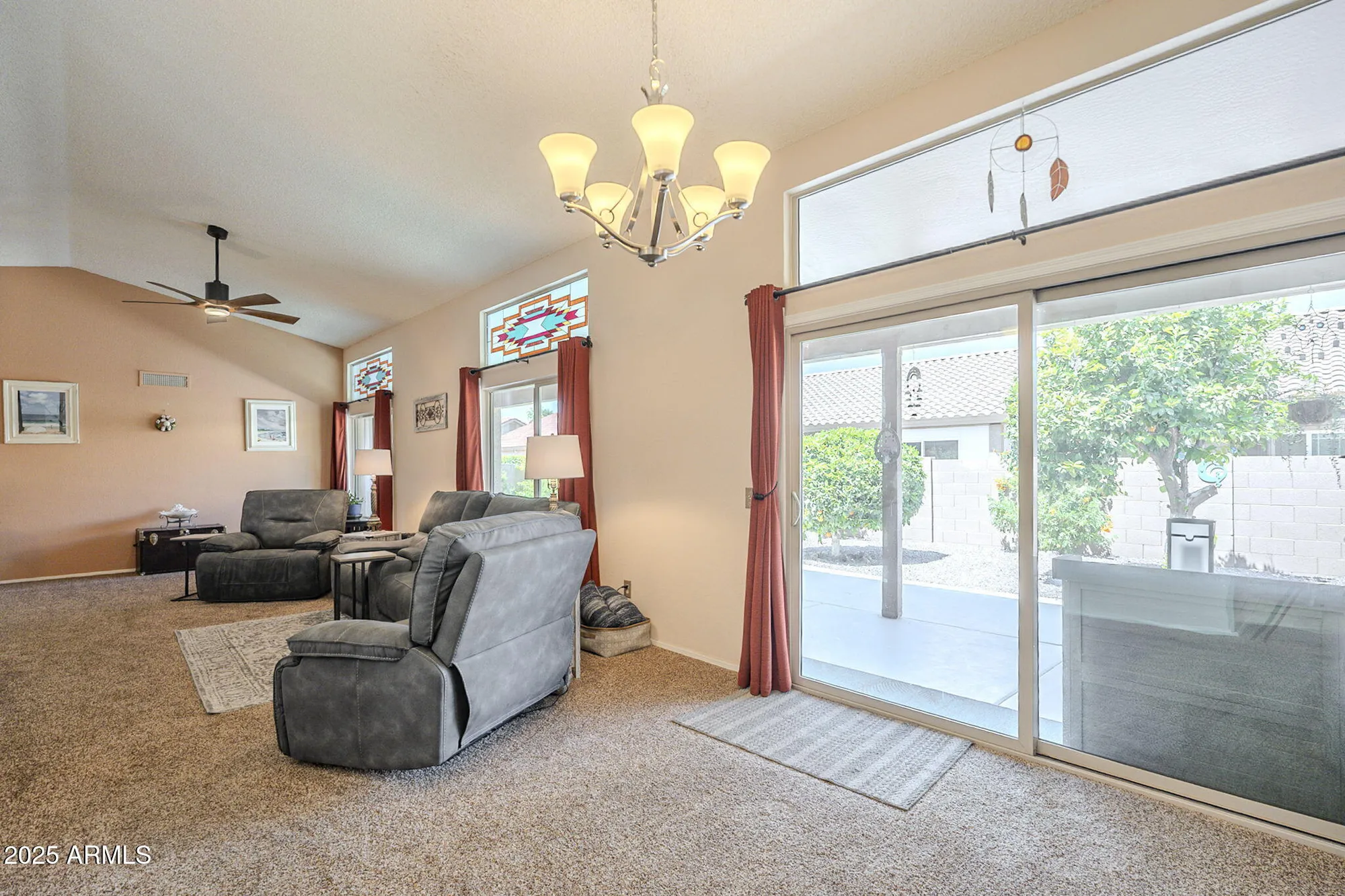 Property Slideshow image 9 of 40 | 1562 e gleneagle dr, Chandler, AZ, 85249