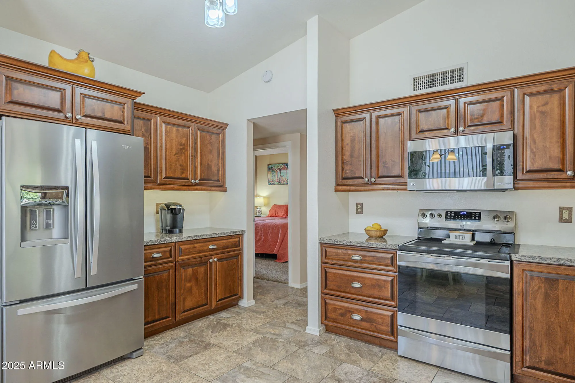 Property Slideshow image 10 of 40 | 1562 e gleneagle dr, Chandler, AZ, 85249