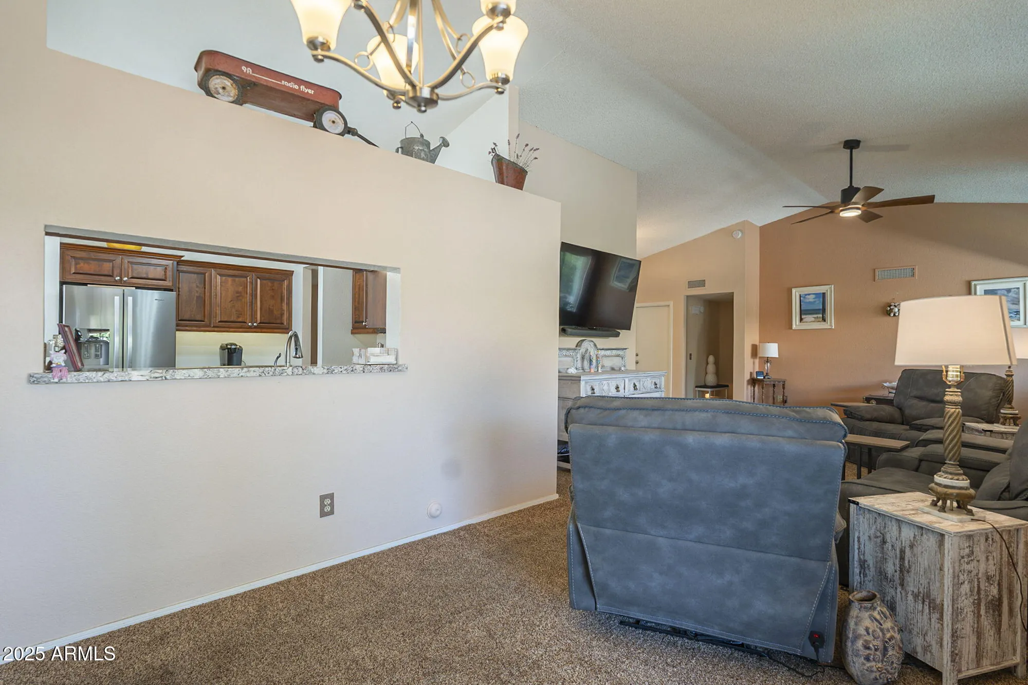 Property Slideshow image 8 of 40 | 1562 e gleneagle dr, Chandler, AZ, 85249