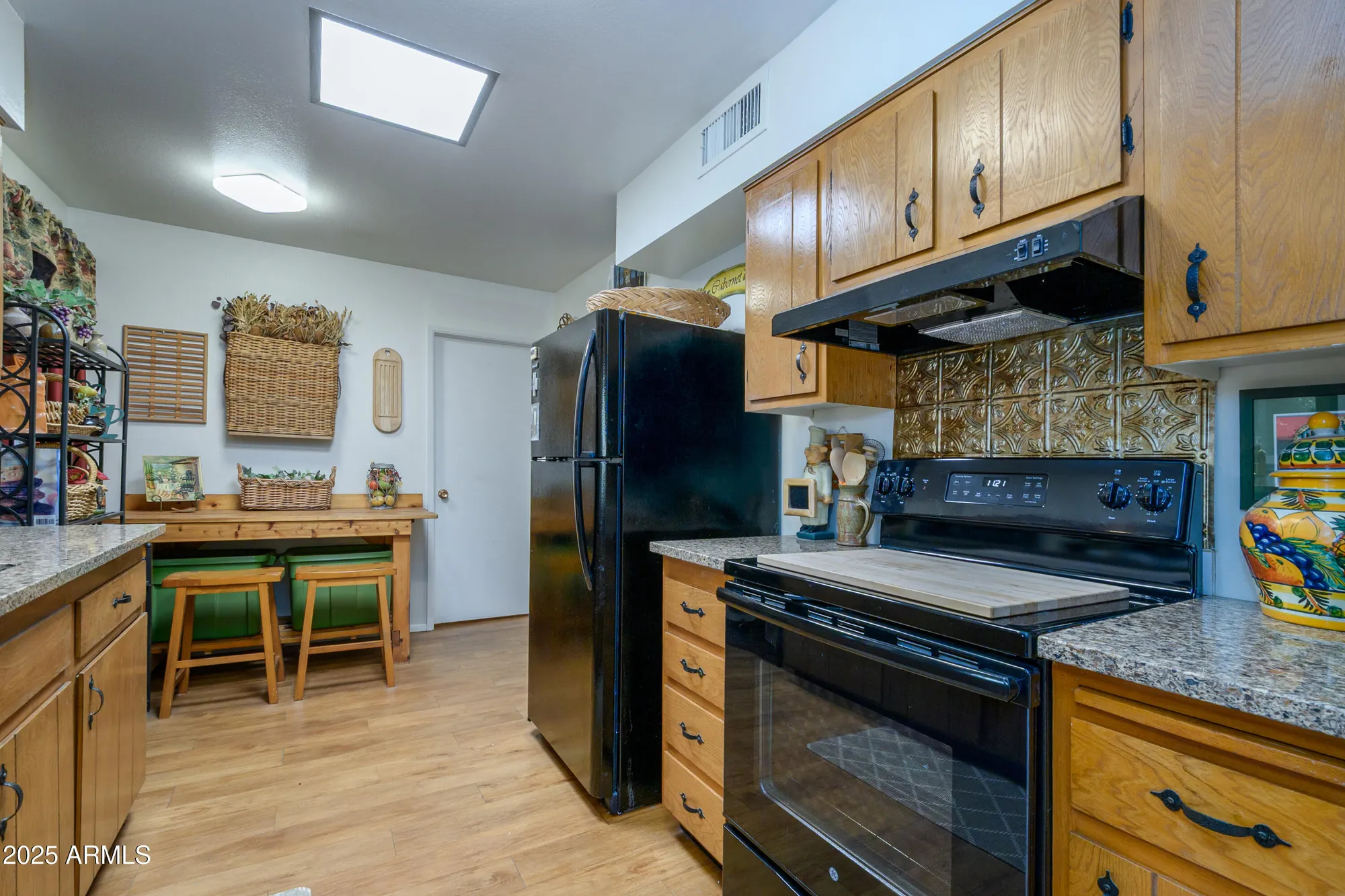 Property Slideshow image 6 of 22 | 11014 w santa fe dr, Sun City, AZ, 85351