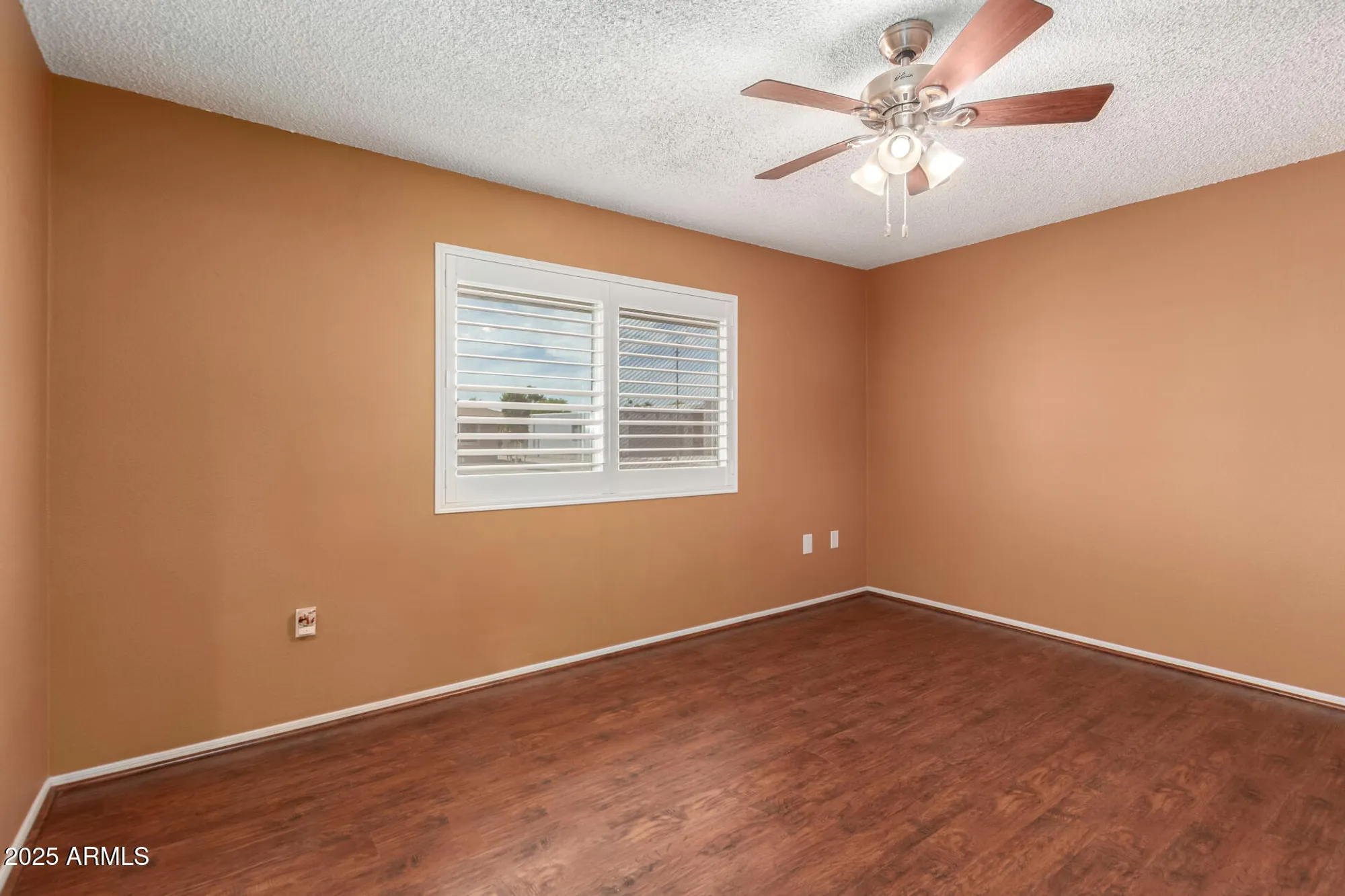 Property Slideshow image 18 of 28 | 9430 w arrowhead dr, Sun City, AZ, 85351