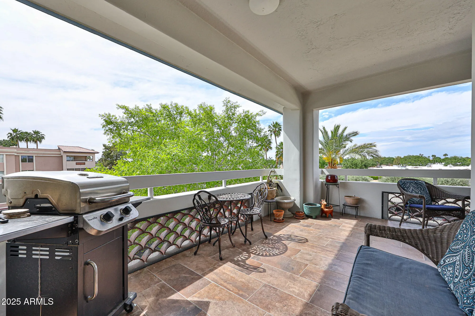 Property Slideshow image 24 of 29 | 17404 n 99th ave unit 318, Sun City, AZ, 85373
