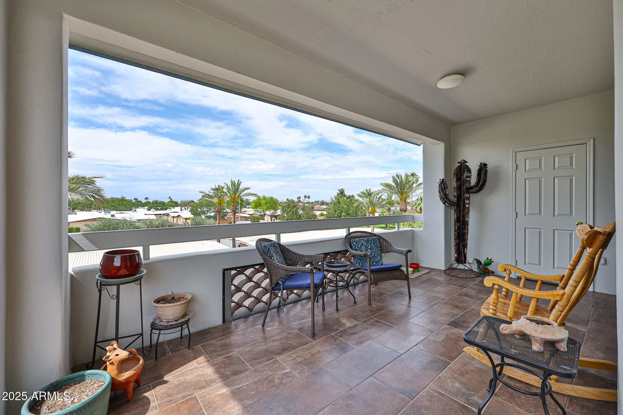 Property Slideshow image 4 of 29 | 17404 n 99th ave unit 318, Sun City, AZ, 85373