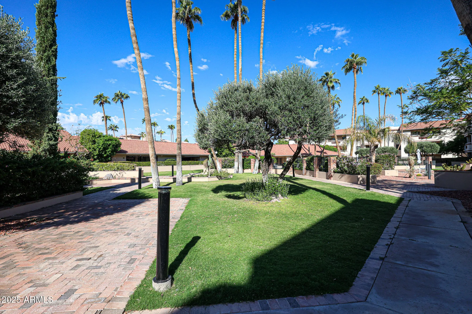 Property Slideshow image 25 of 29 | 17404 n 99th ave unit 318, Sun City, AZ, 85373