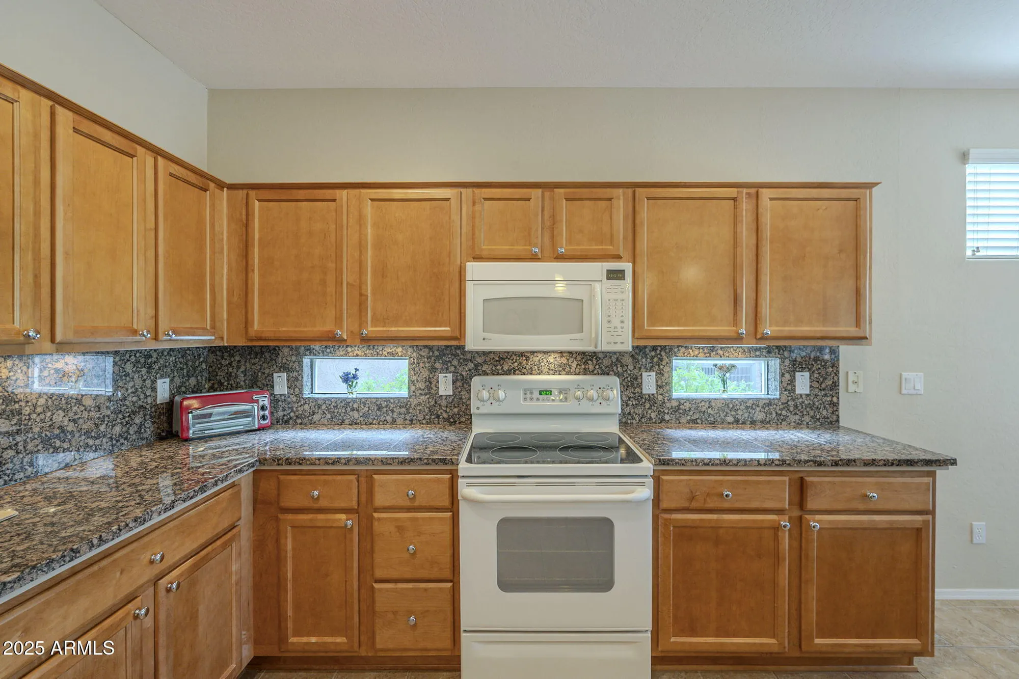 Property Slideshow image 4 of 28 | 28436 n 123rd ln, Peoria, AZ, 85383