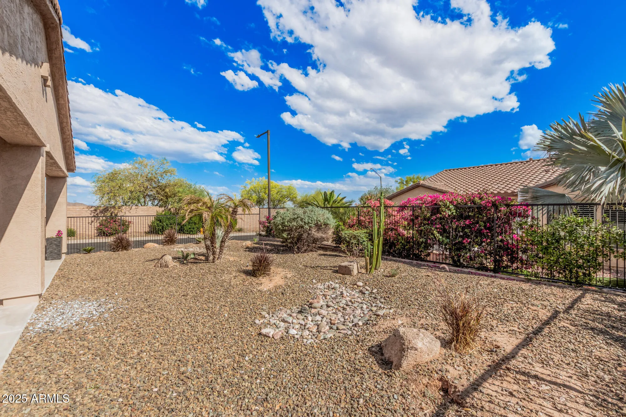 Property Slideshow image 22 of 69 | 12335 w rosewood ln, Peoria, AZ, 85383
