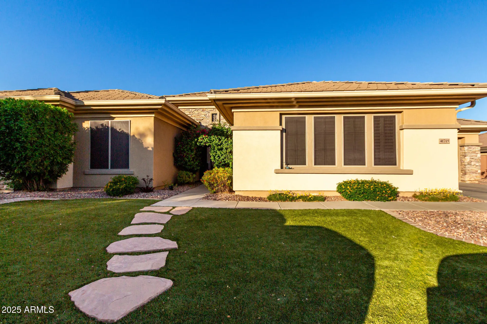 Property Slideshow image 40 of 60 | 41715 n river bend rd, Phoenix, AZ, 85086