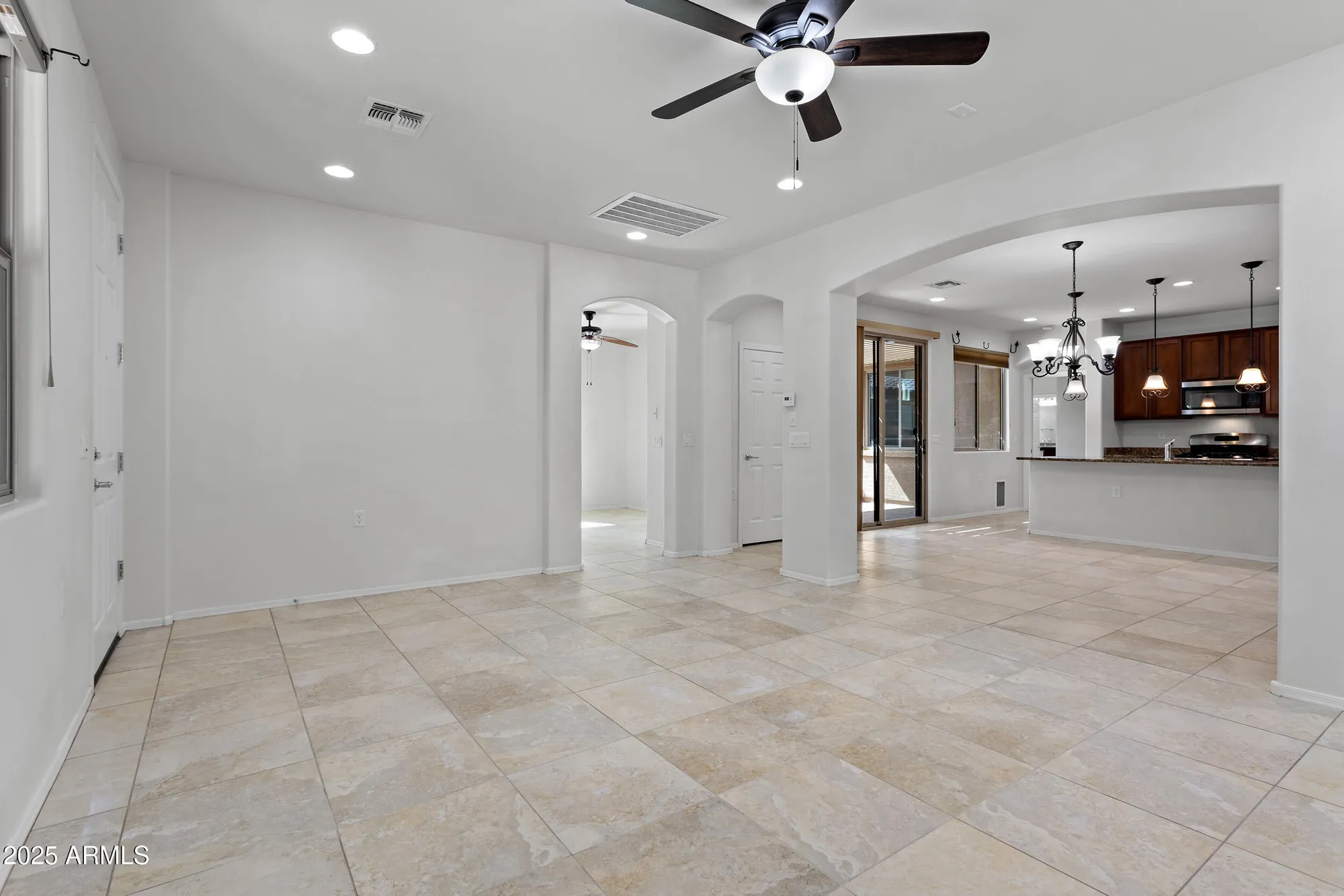 Property Slideshow image 5 of 34 | 14029 e stanhope blvd, Vail, AZ, 85641