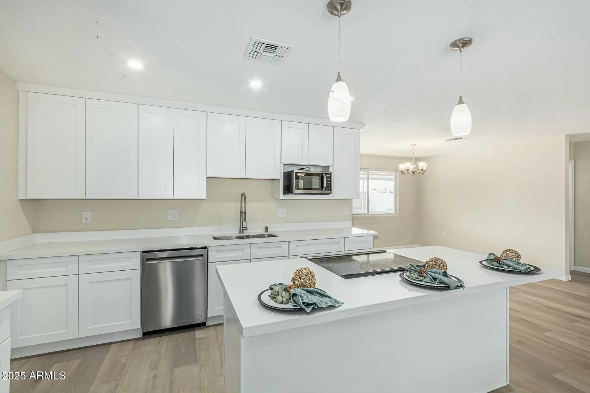 Property Slideshow image 10 of 51 | 10509 w snead dr, Sun City, AZ, 85351