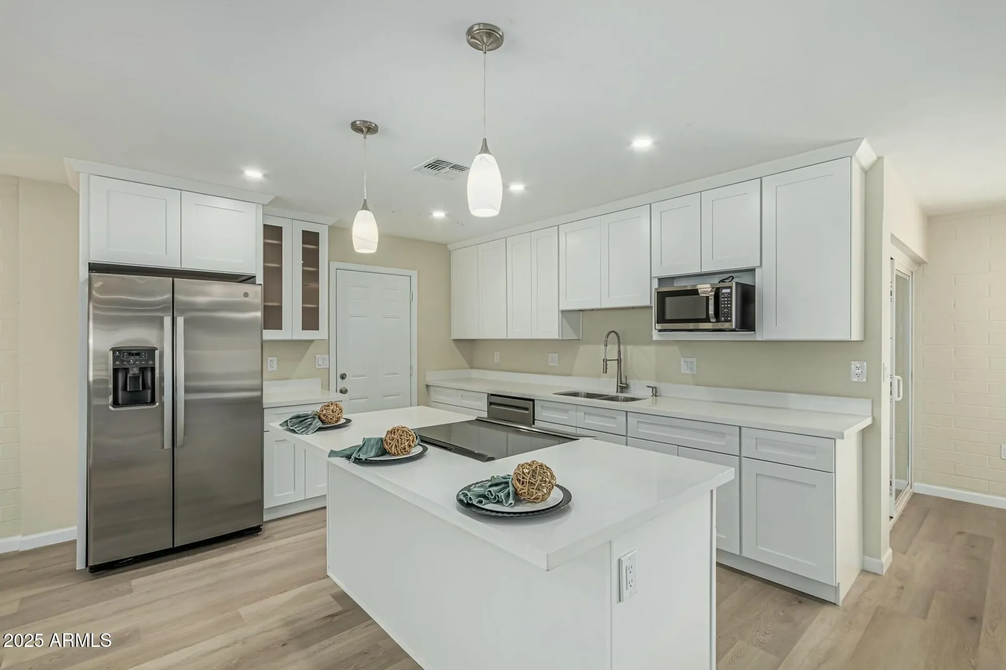 Property Slideshow image 8 of 51 | 10509 w snead dr, Sun City, AZ, 85351