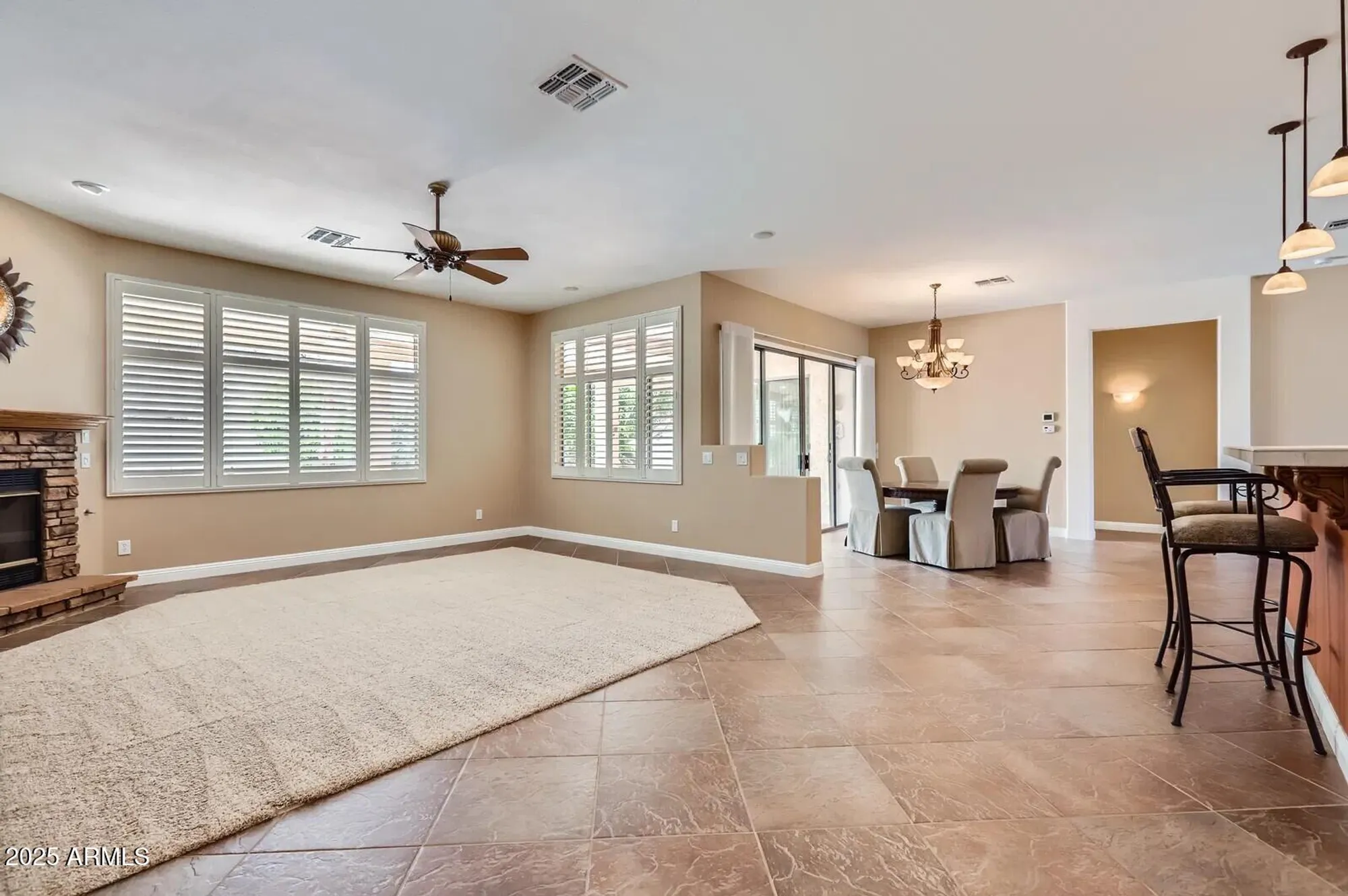 Property Slideshow image 4 of 24 | 17951 w sammy way, Surprise, AZ, 85374