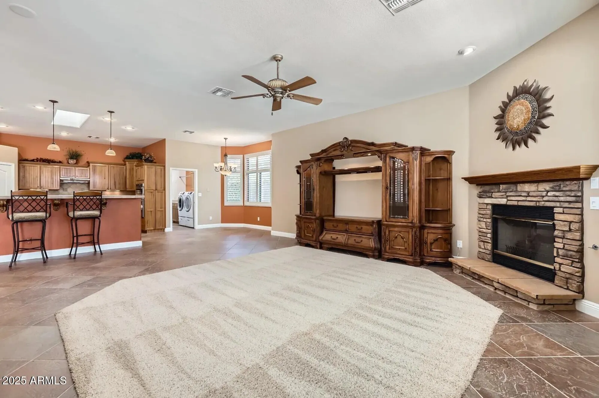 Property Slideshow image 6 of 24 | 17951 w sammy way, Surprise, AZ, 85374