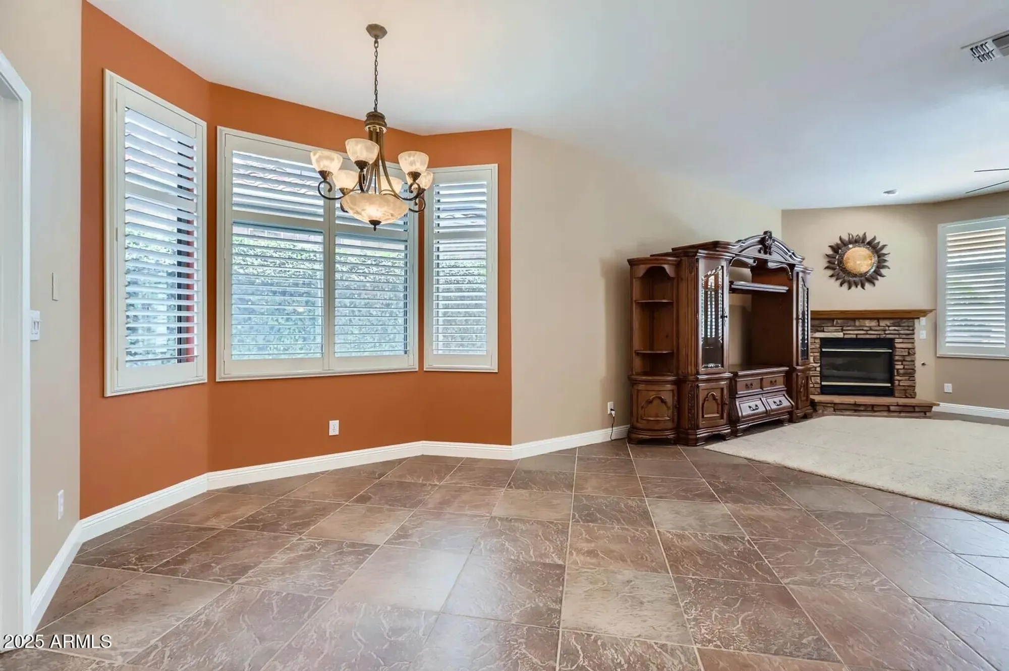 Property Slideshow image 12 of 24 | 17951 w sammy way, Surprise, AZ, 85374