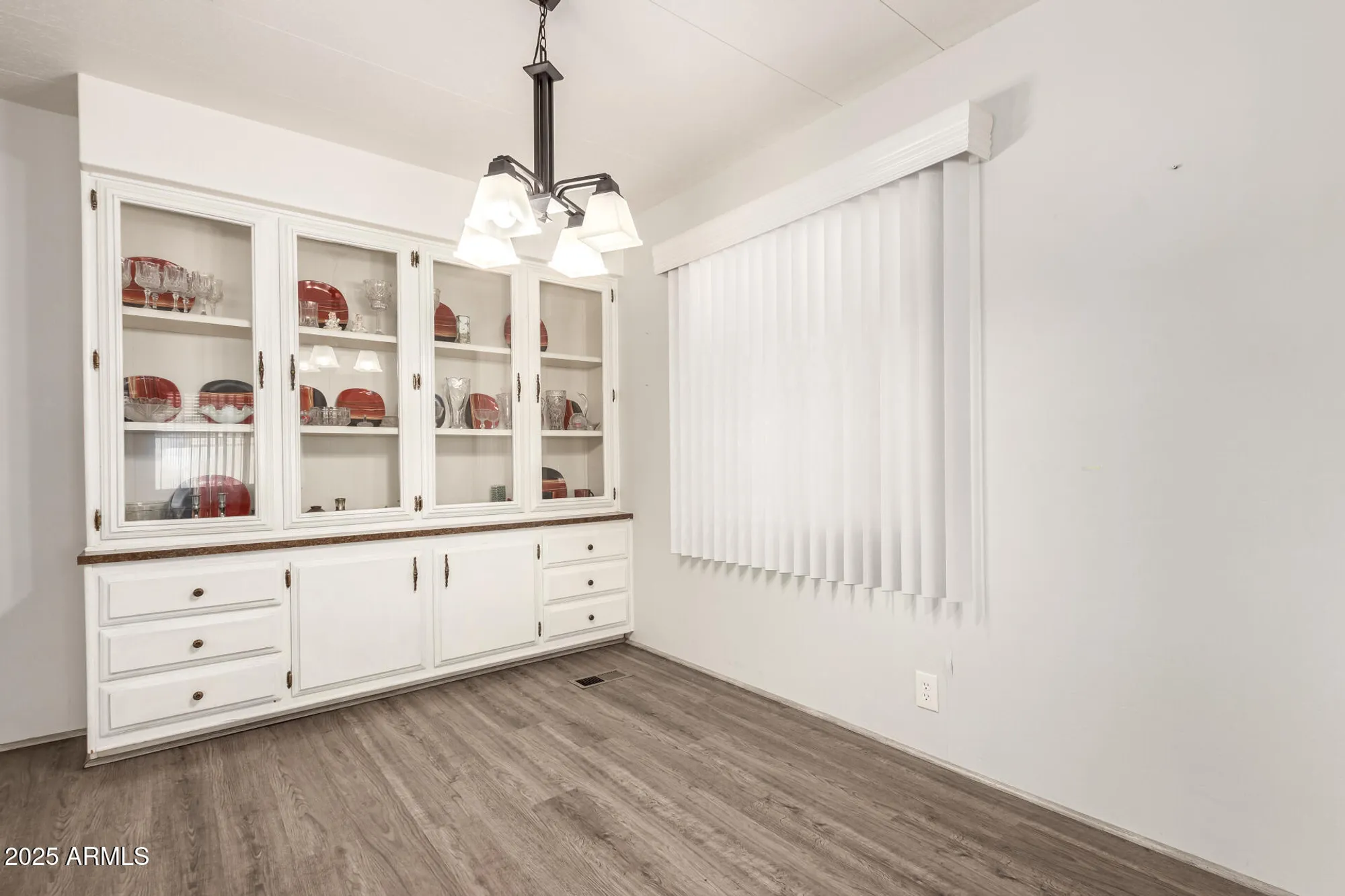 Property Slideshow image 12 of 27 | 2316 n demaret dr, Mesa, AZ, 85215