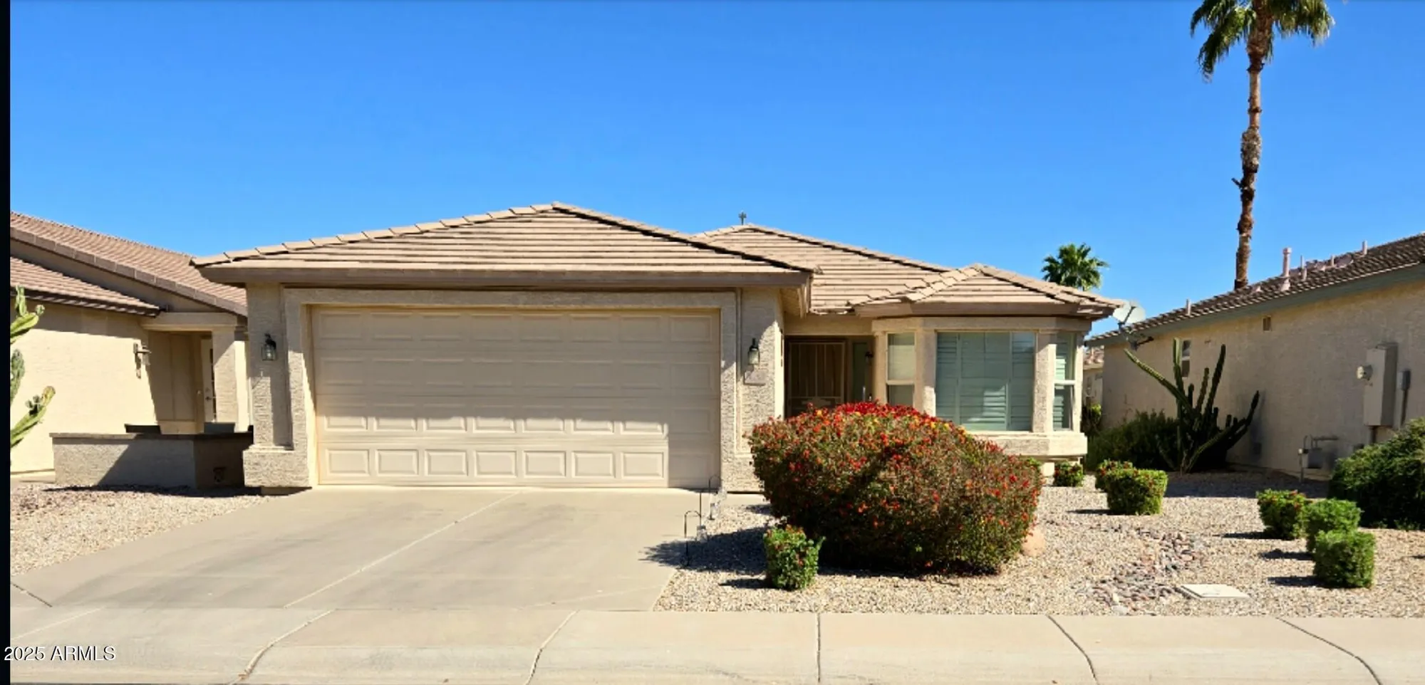 Property Slideshow image 1 of 23 | 3454 e bellerive pl, Chandler, AZ, 85249
